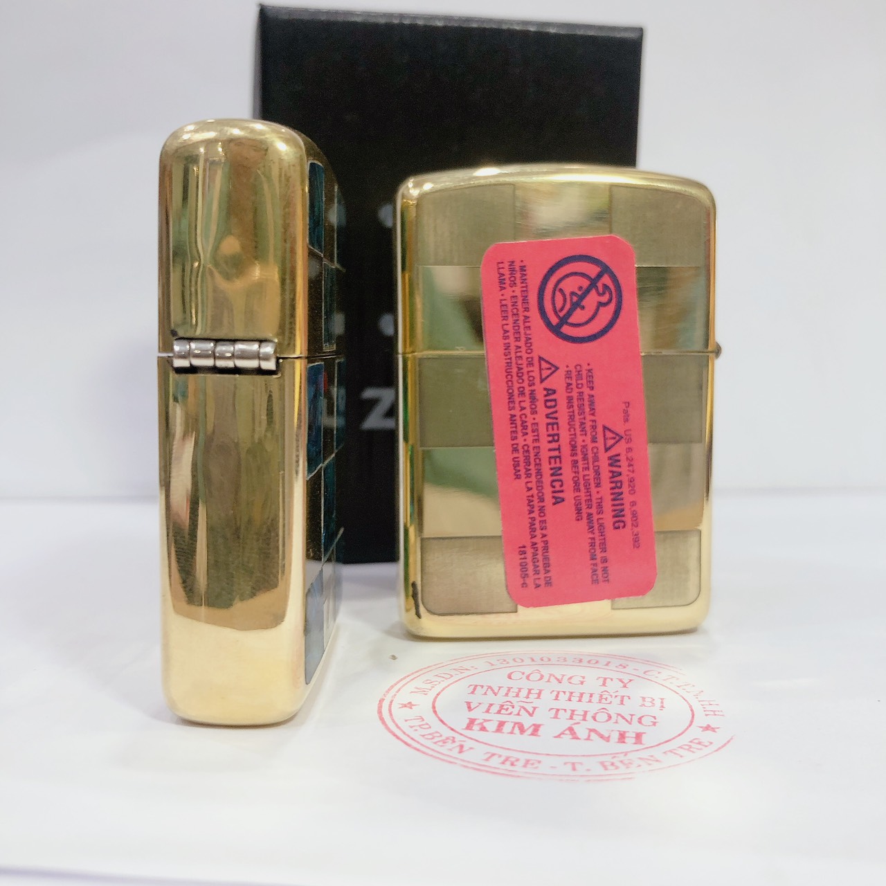 Bật lửa, hộp quẹt Zippo Armor vỏ dầy khắc ăn mòn khảm xà cừ  mẫu Ca rô, Vỏ bằng đồng có tem đỏ