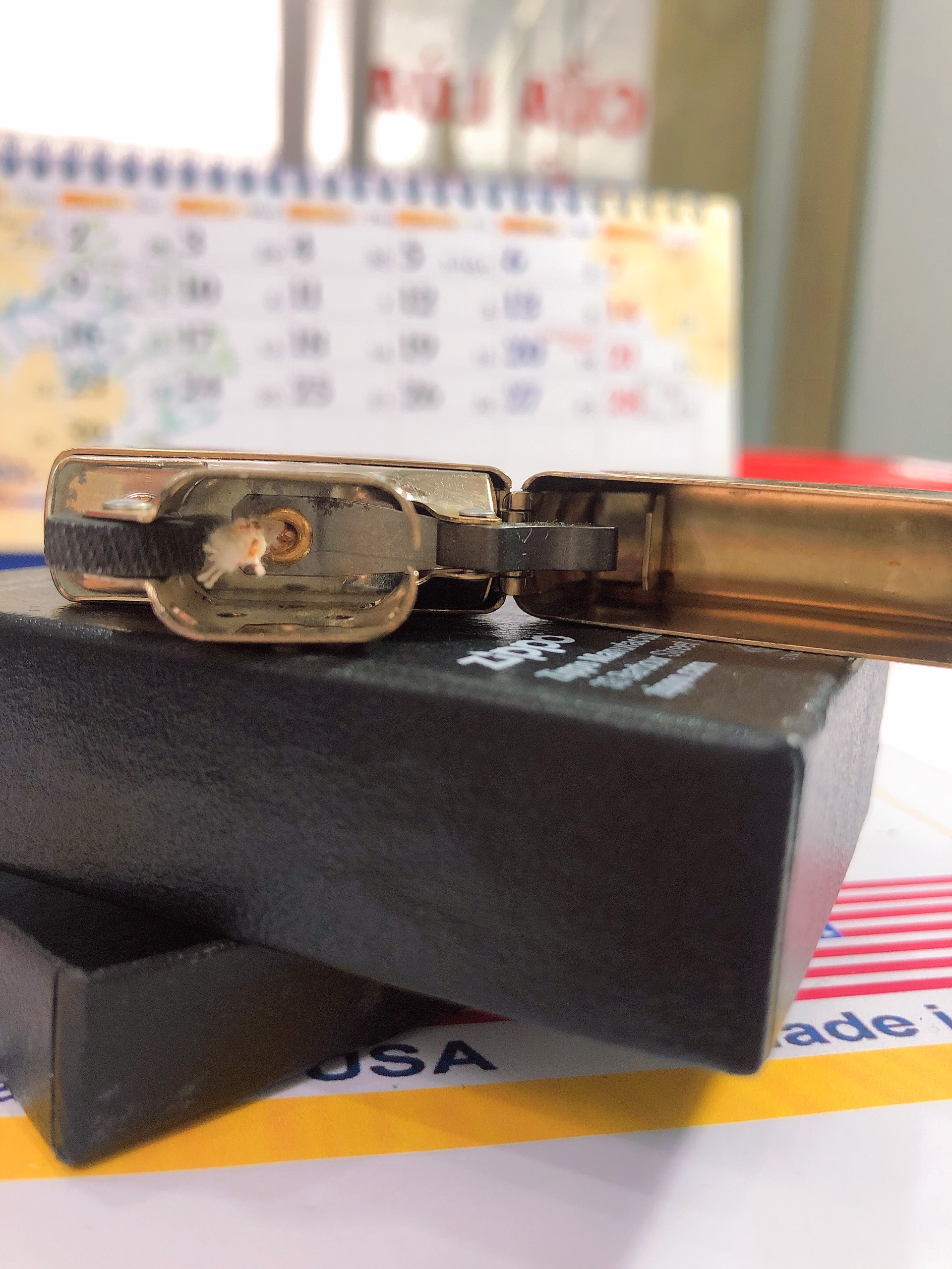 Bật lửa Zippo Mỹ High Polished Brass chủ đề các LoGo Quân Sự Mỹ