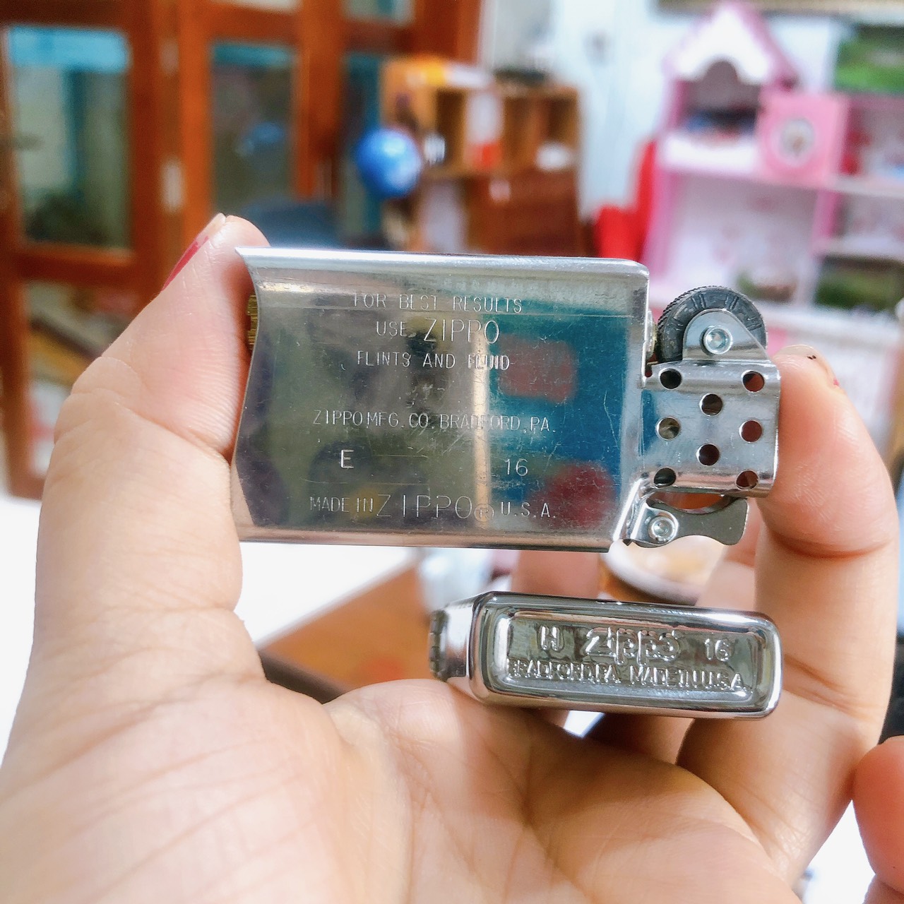 Bật lửa, hộp quẹt Zippo Mỹ Slim in sơn chủ đề Zippo Slim Lighter, Hàng chính hãng
