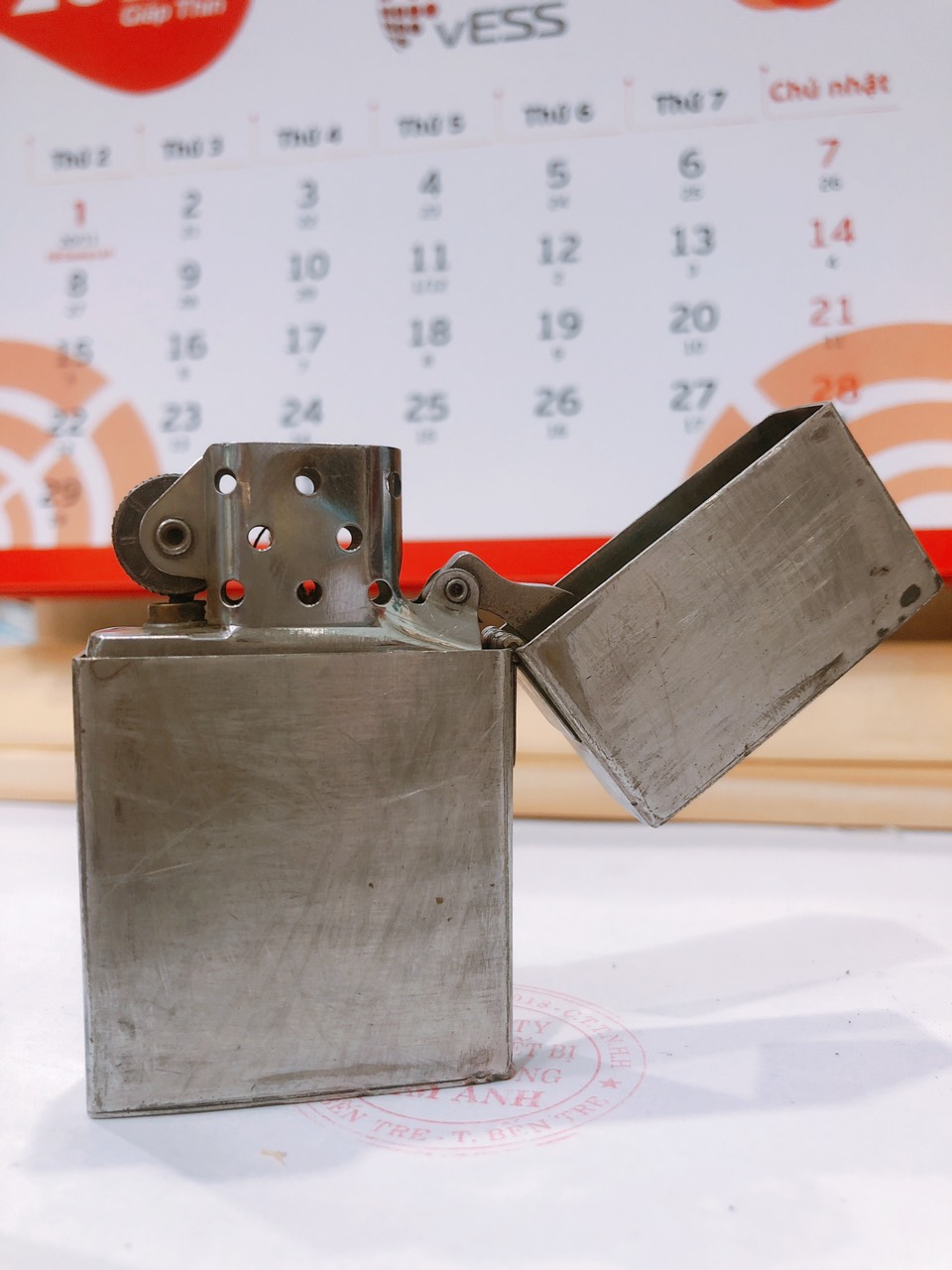 Bật lửa Zippo Mỹ Lacke Bạc Rep.lica 1932 Khắc ăn mòn Full nắp The First Original, sản xuất 1990, Hàng Mỹ