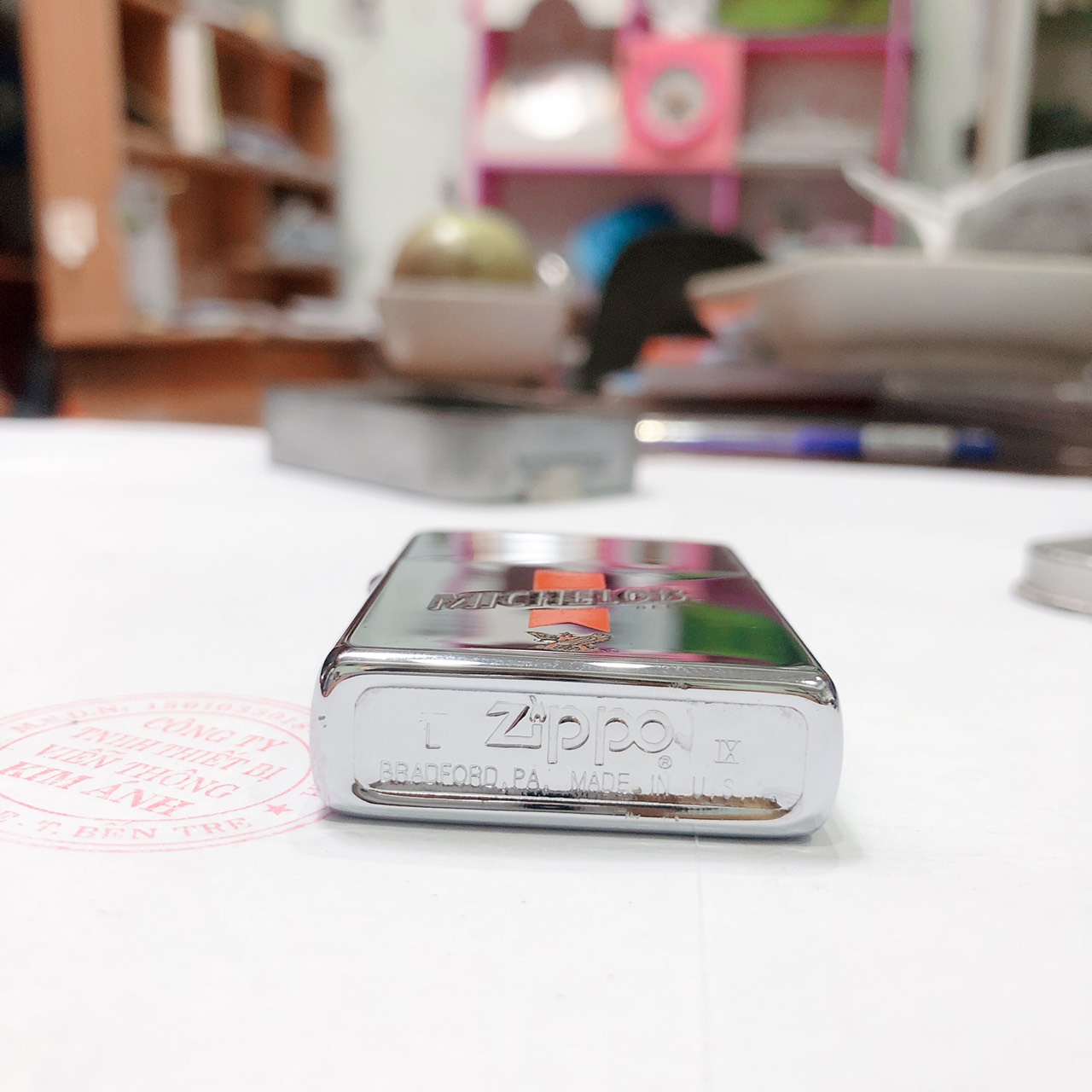 Bật lửa Zippo Mỹ Chrome xước ngang, Khắc ăn mòn đổ sơn MICHELOB, sản xuất 1993, Hàng chính hãng