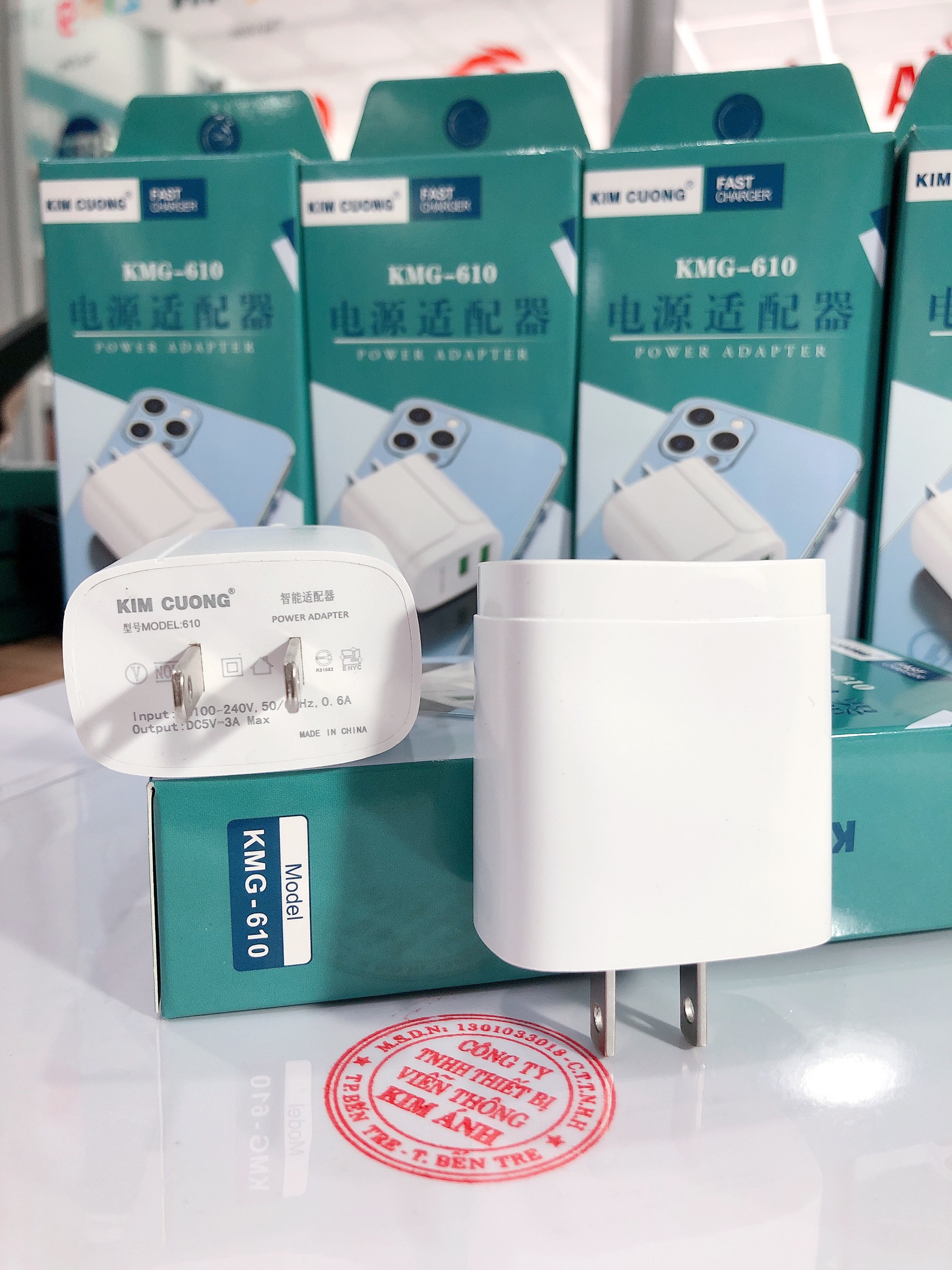 Cóc Sạc Nhanh Kim Cương 3A hiệu KMG 610 có 2 Cổng Sạc Usb - Hàng Chính Hãng