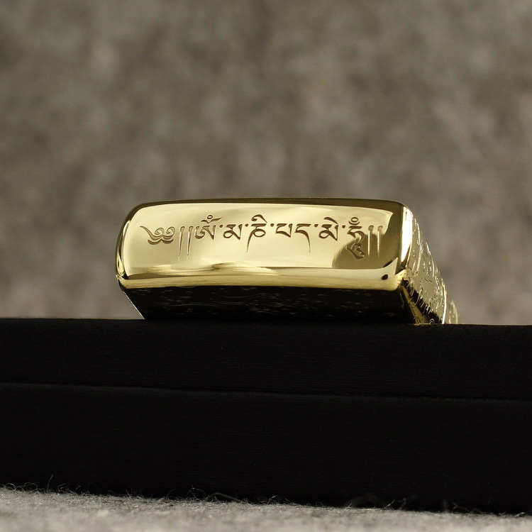 Hột quẹt, bật lửa Zippo MỸ Brass mã 204B khắc ăn mòn 5 mặt Phật Như Lai, Hàng chính hãng