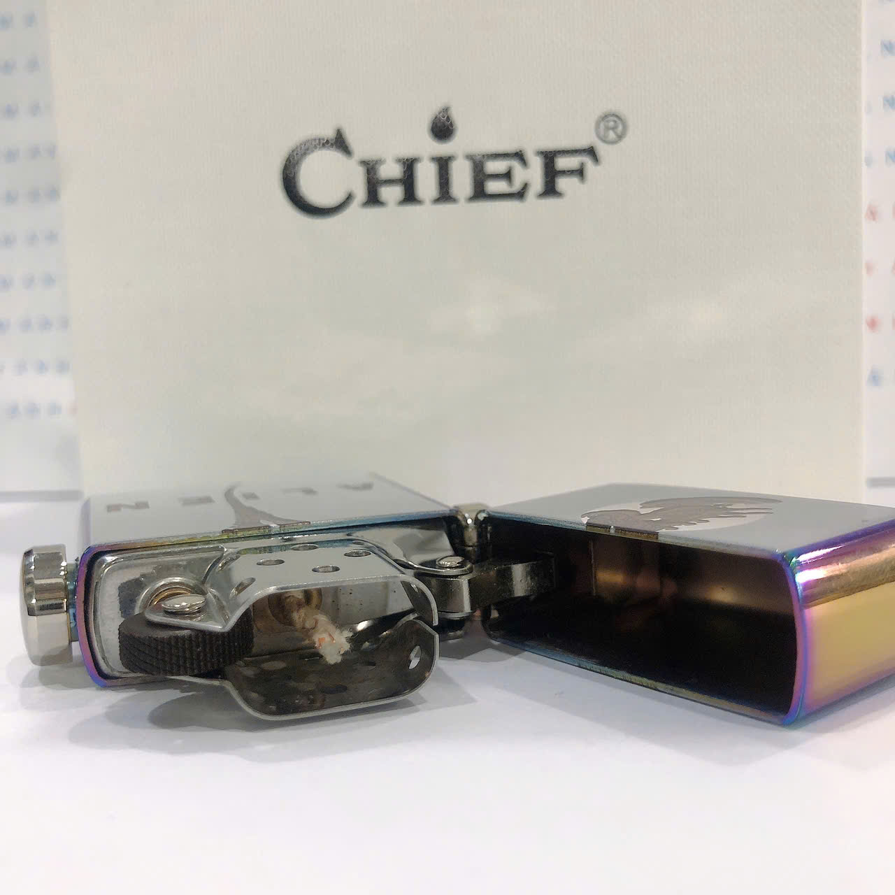 Bật lửa CHIEF chủ đề Sinh Vật đặc biệt, Kim Ánh nhập hàng chính hãng vỏ bằng đồng càng dùng càng sáng bóng