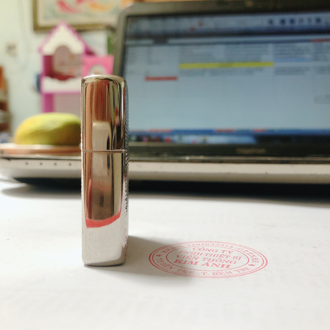 Bật lửa Zippo MỸ mạ bạch kim gõ búa 2 mặt chạm bàng mũi kim cương, Hàng chính hãng