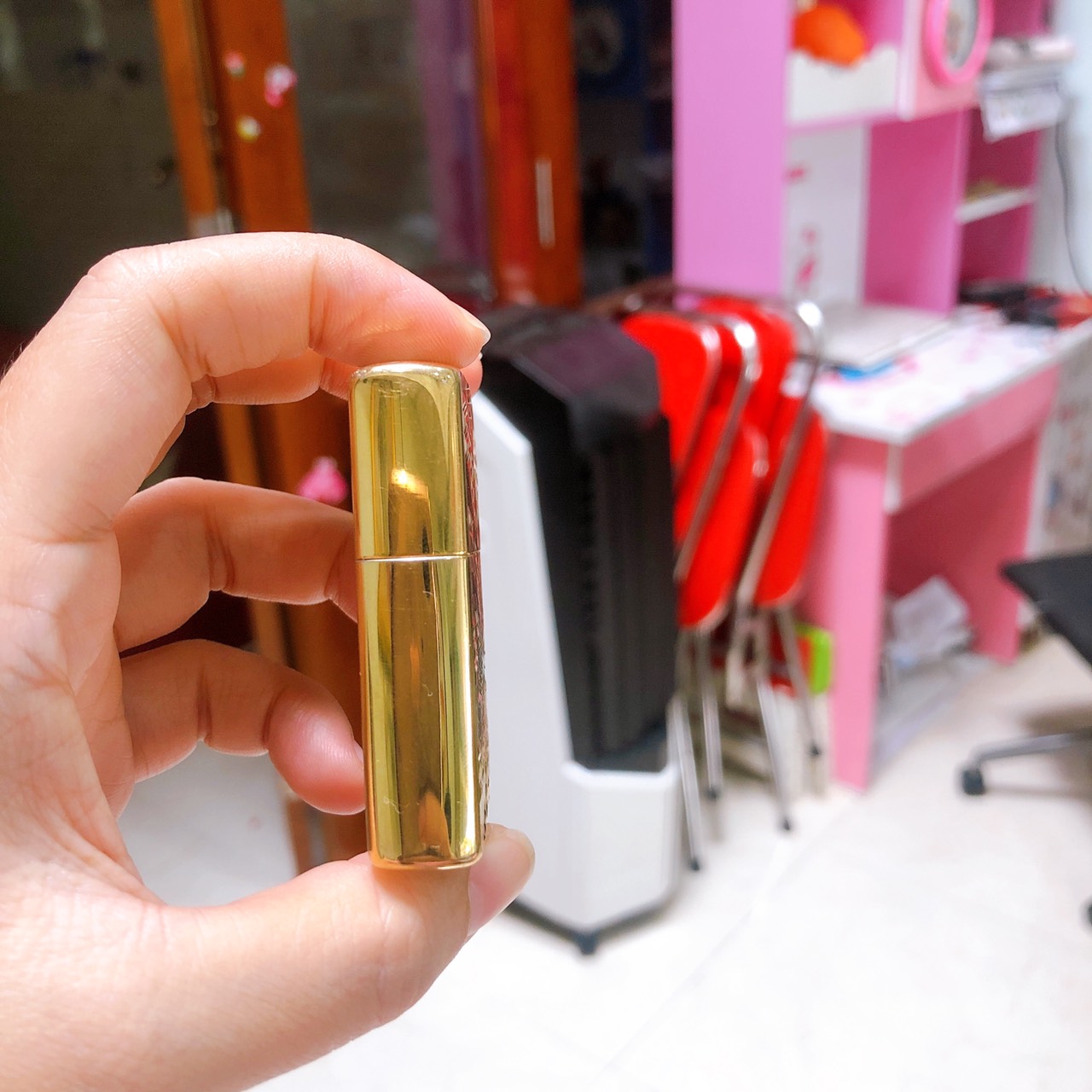 Bật lửa Zippo Mỹ gõ búa 2 mặt mẫu hoa mai, hàng chính hãng
