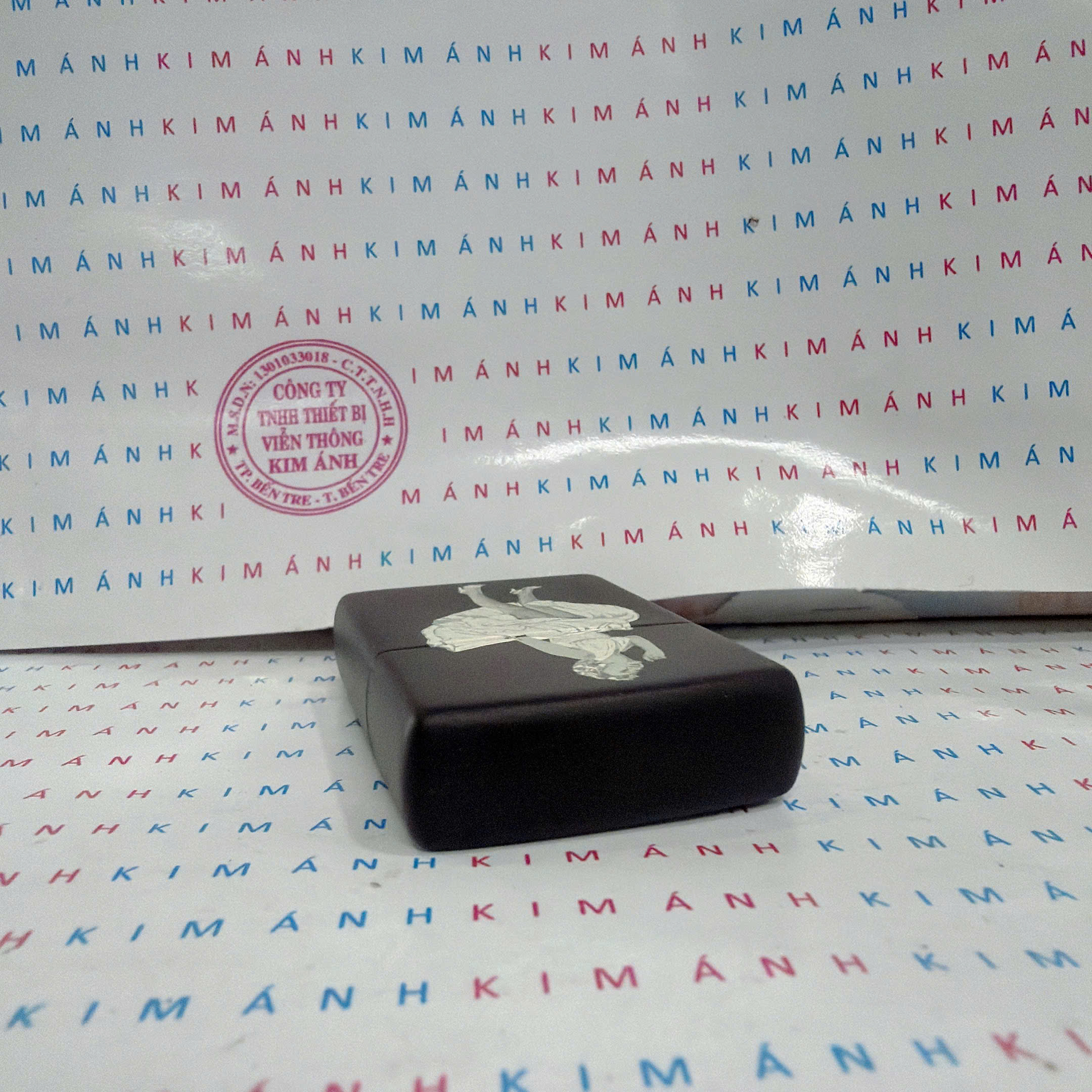 Bật Lửa Zippo Mỹ Khắc Ăn Mòn Đổ Sơn Chủ Đề Marilyn Monroe, Hàng Chính Hãng Có Giấy Nhập Khẩu Gửi Kèm