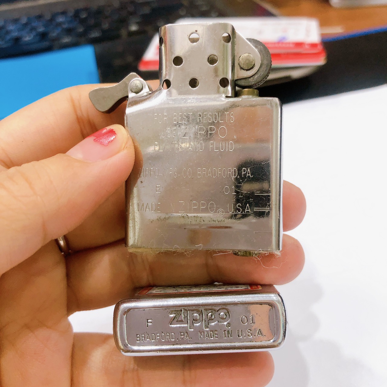 Bật lửa Zippo Mỹ in sơn chủ đề Budweiser, Hàng chính hãng