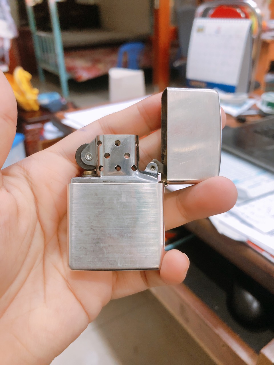 Bật lửa Zippo Mỹ Lacke bạc khắc ăn mòn full nắp Đồng Hồ La Mã, Hàng chính hãng