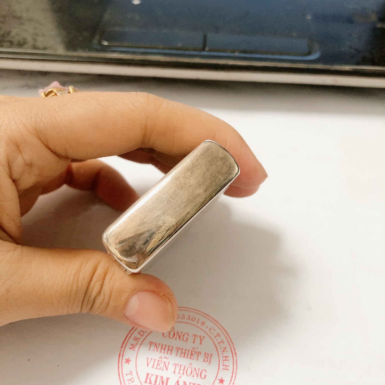 Bật lửa Zippo Mỹ lacke bạc khắc ăn mòn full nắp chủ đề Since 1932, Zippo for the light of your life, hàng chính hãng