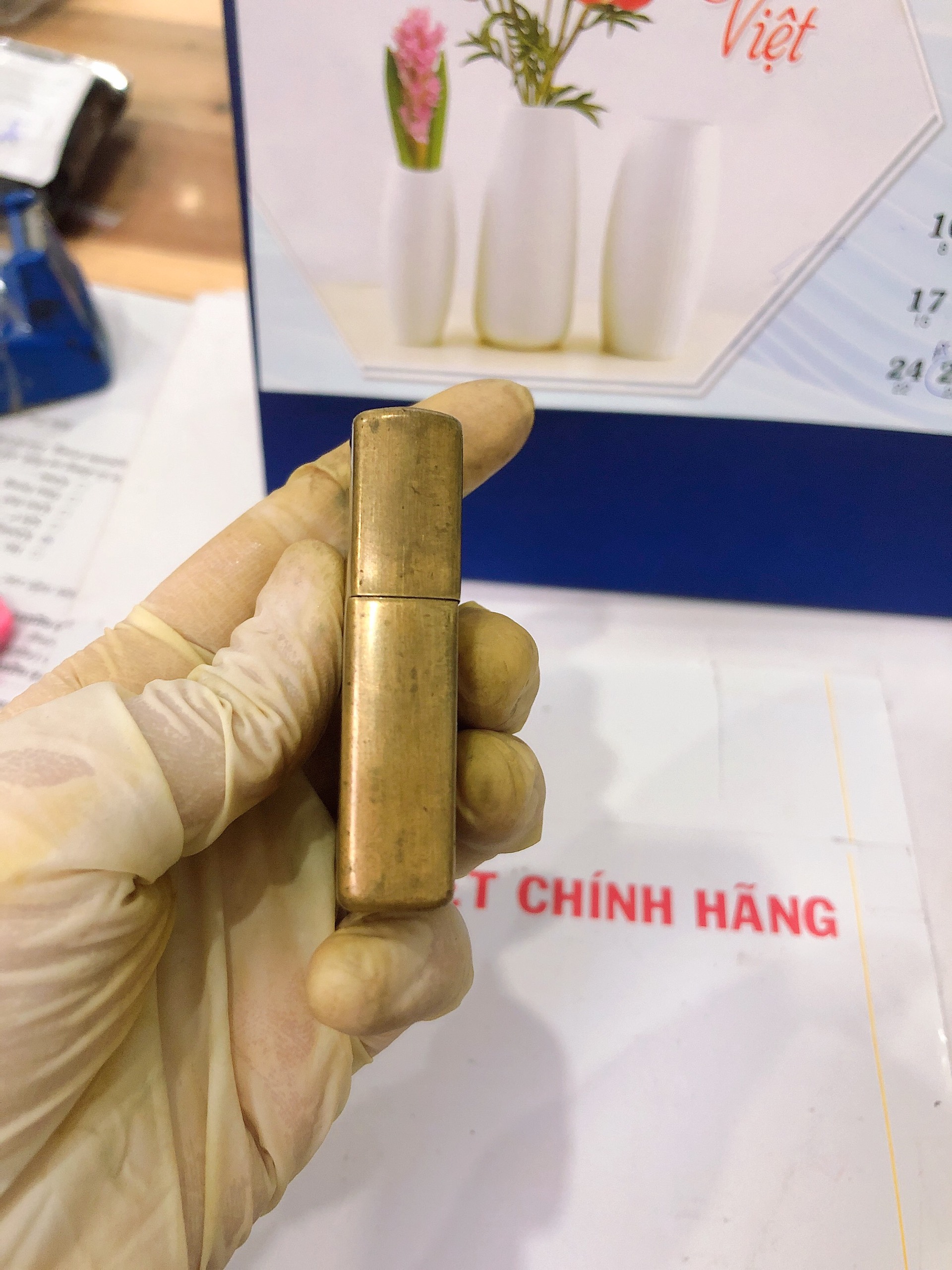 Bật lửa Zippo Mỹ Brass, Khắc ăn mòn chủ đề LIBERTY - Nữ Thần Tự Do, sản xuất 1996, Hàng chính hãng