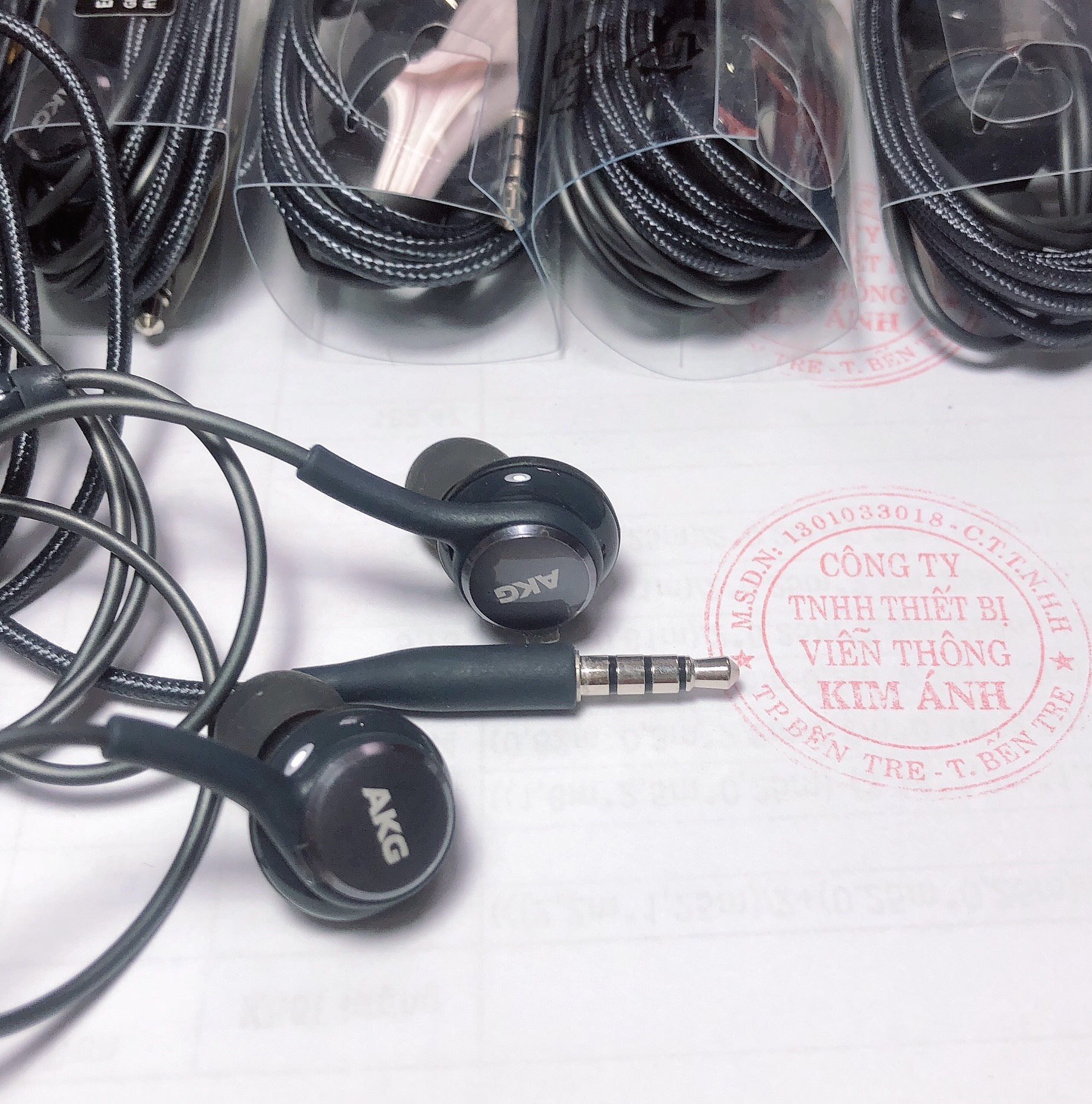 Tai nghe Samsung S10, S10+ hiệu AKG, dây dù chống rối, châm cắm 3.5ly -Hàng Chính Hãng bảo hành 12 tháng