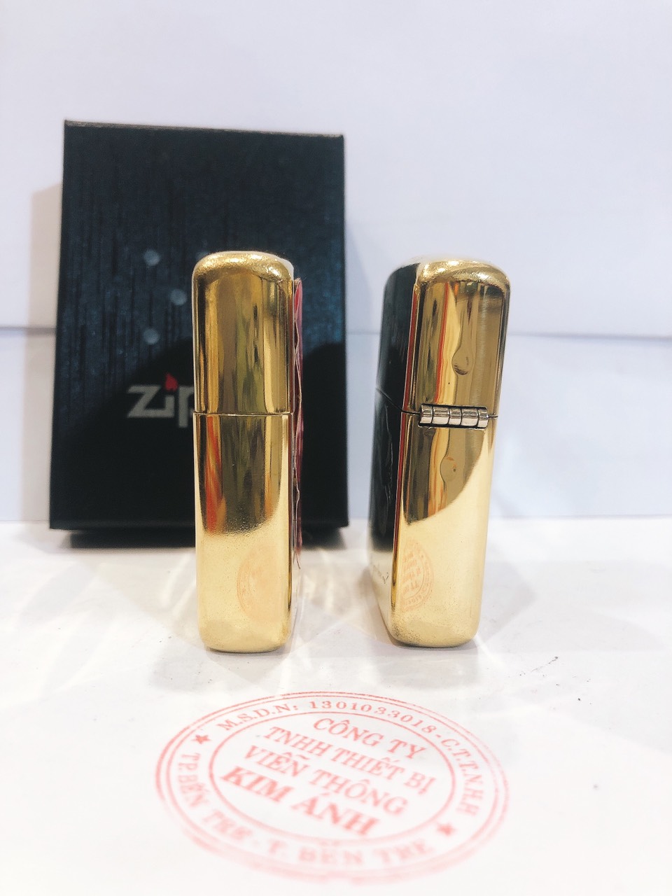 Bật lửa, hộp quẹt Zippo Armor vỏ dầy, khắc chìm mặt trước Cô Gái, mặt sau nụ hôn, Hàng loại 1 vỏ bằng đồng có em đỏ