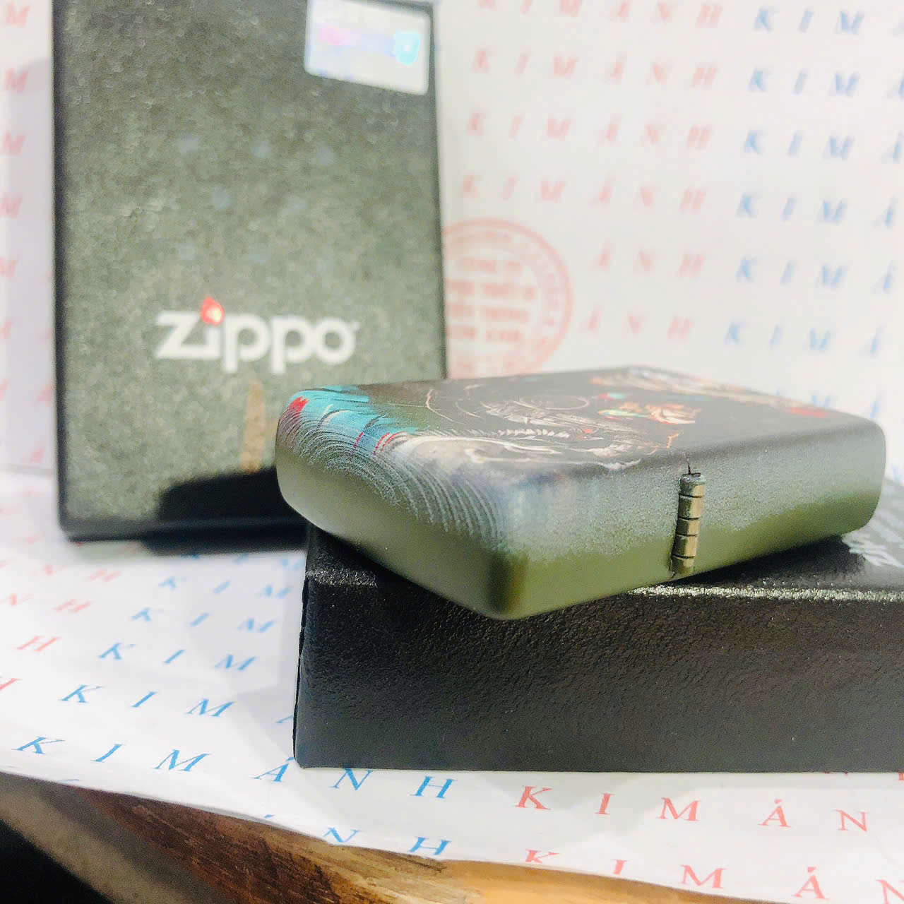 Hộp quẹt, bật lửa Zippo Mỹ, Brass phủ sơn chủ đề Thổ Dân 8, hàng chính hãng có giấy Hải Quan đi kèm