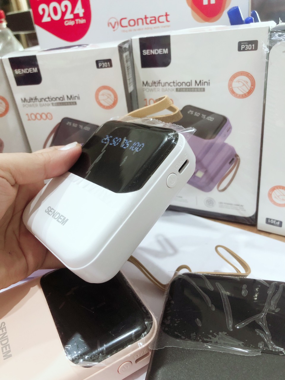 Pin sạc dự phòng chính hãng Sendem P301 kèm cáp sạc, dung lượng chuẩn 10000mAh