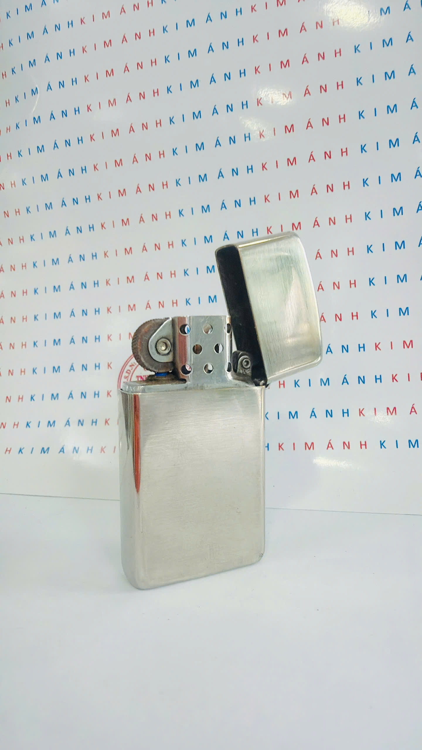 Bật lửa Zippo Slim Mỹ chủ để Trái Tim, hàng chính hãng có giấy Hải quan gửi kèm đơn hàng