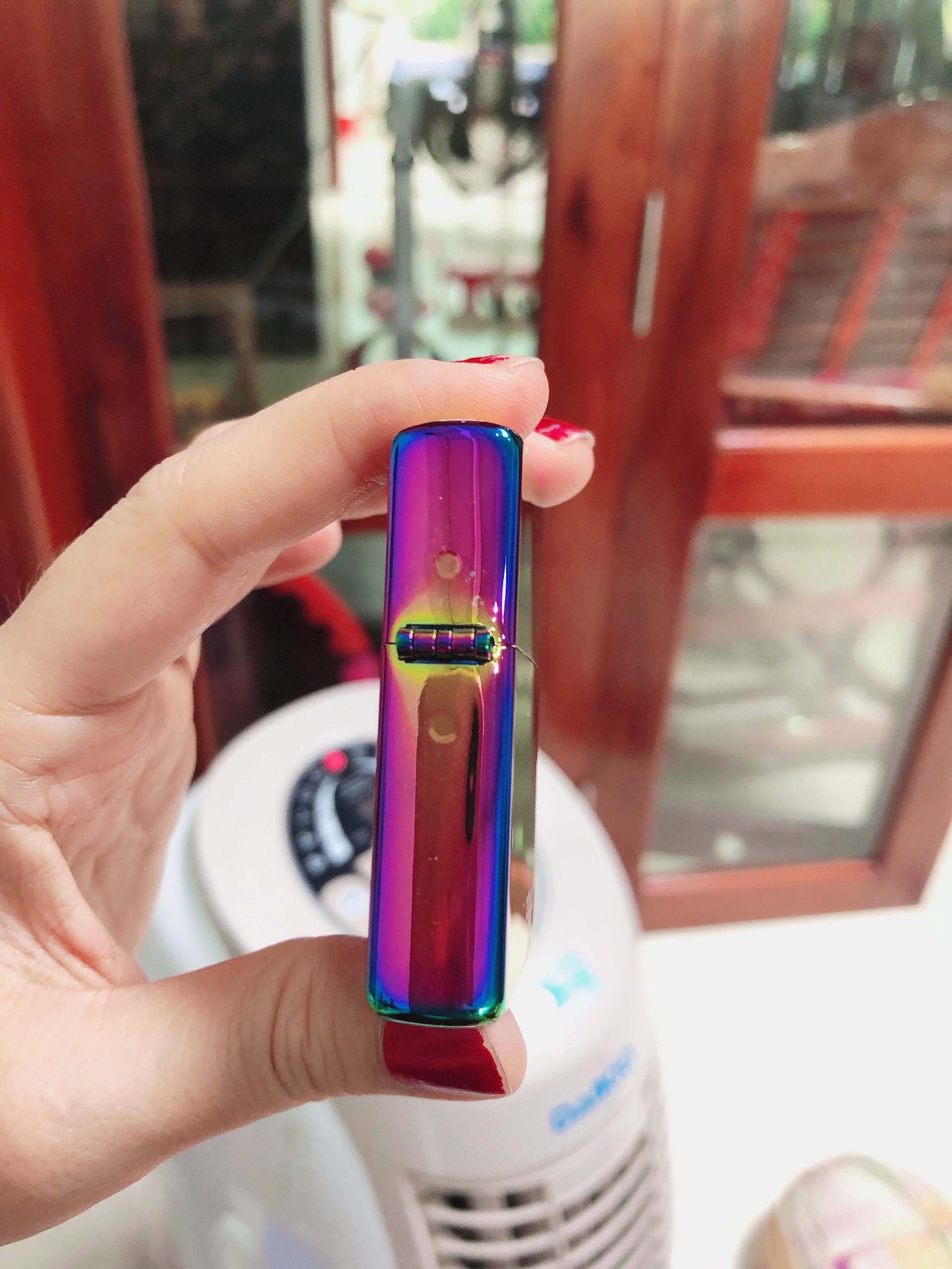 Bật Lửa, hộp quẹt Zippo USA Màu Tím Titan (Tím Cầu Vòng - Tím ánh kim, Tím bảy màu) Vỏ bằng đồng có tem đỏ