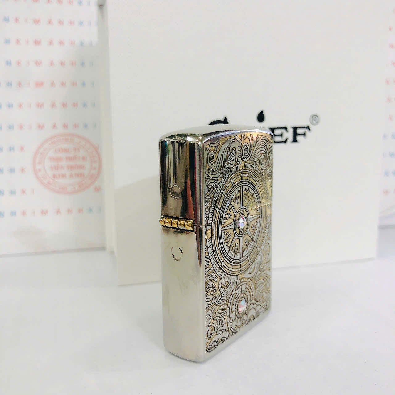 Bật Lửa CHIEF Chủ Đề Cánh Buồm Tình Yêu Mã CF2033N - Vỏ Đồng Nguyên Khối Càng Dùng Càng Bóng