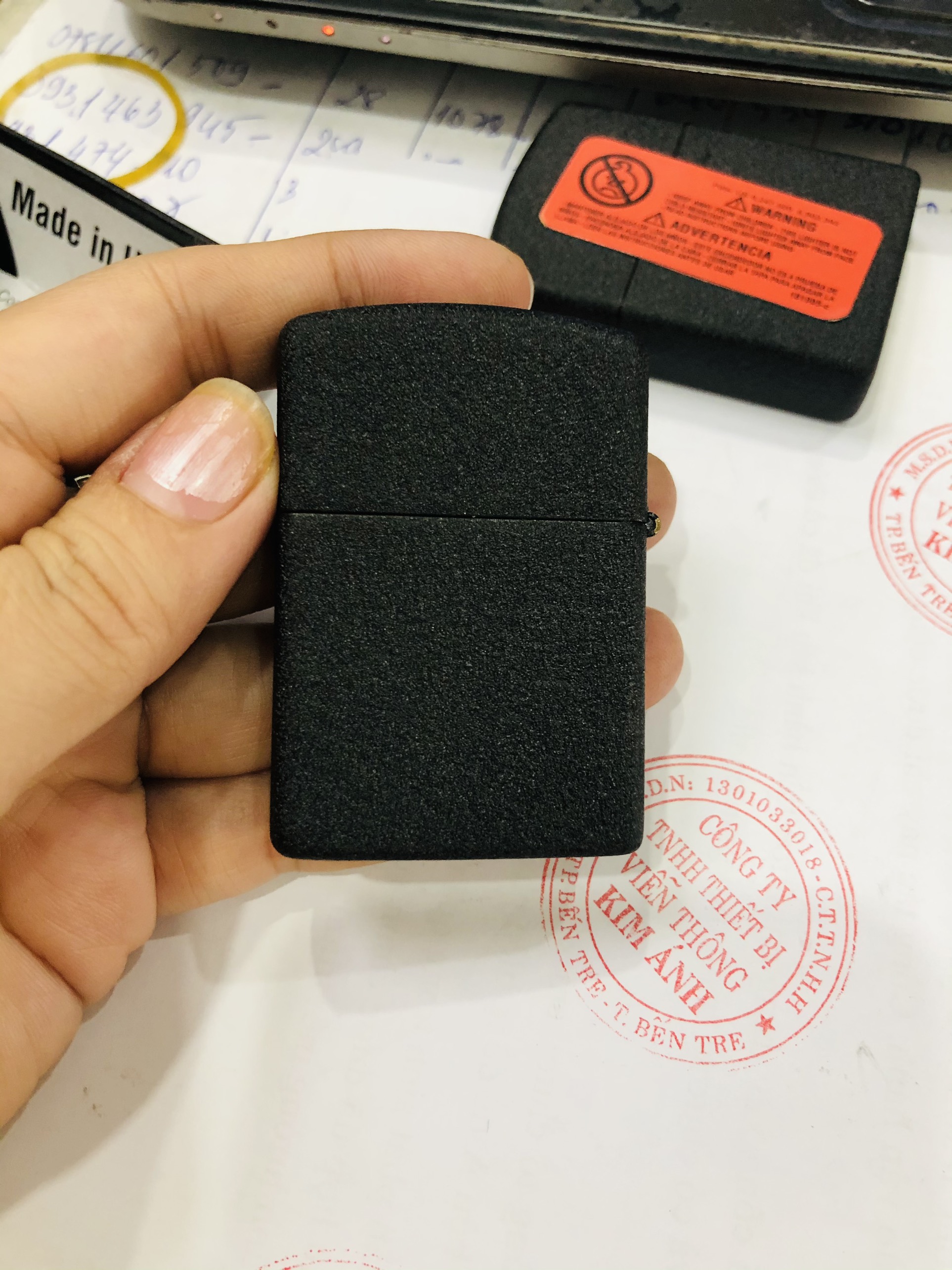 BẬT LỬA ZIPPO THUẬN BUỒM XUÔI GIÓ LOẠI ĐEN BỤI
