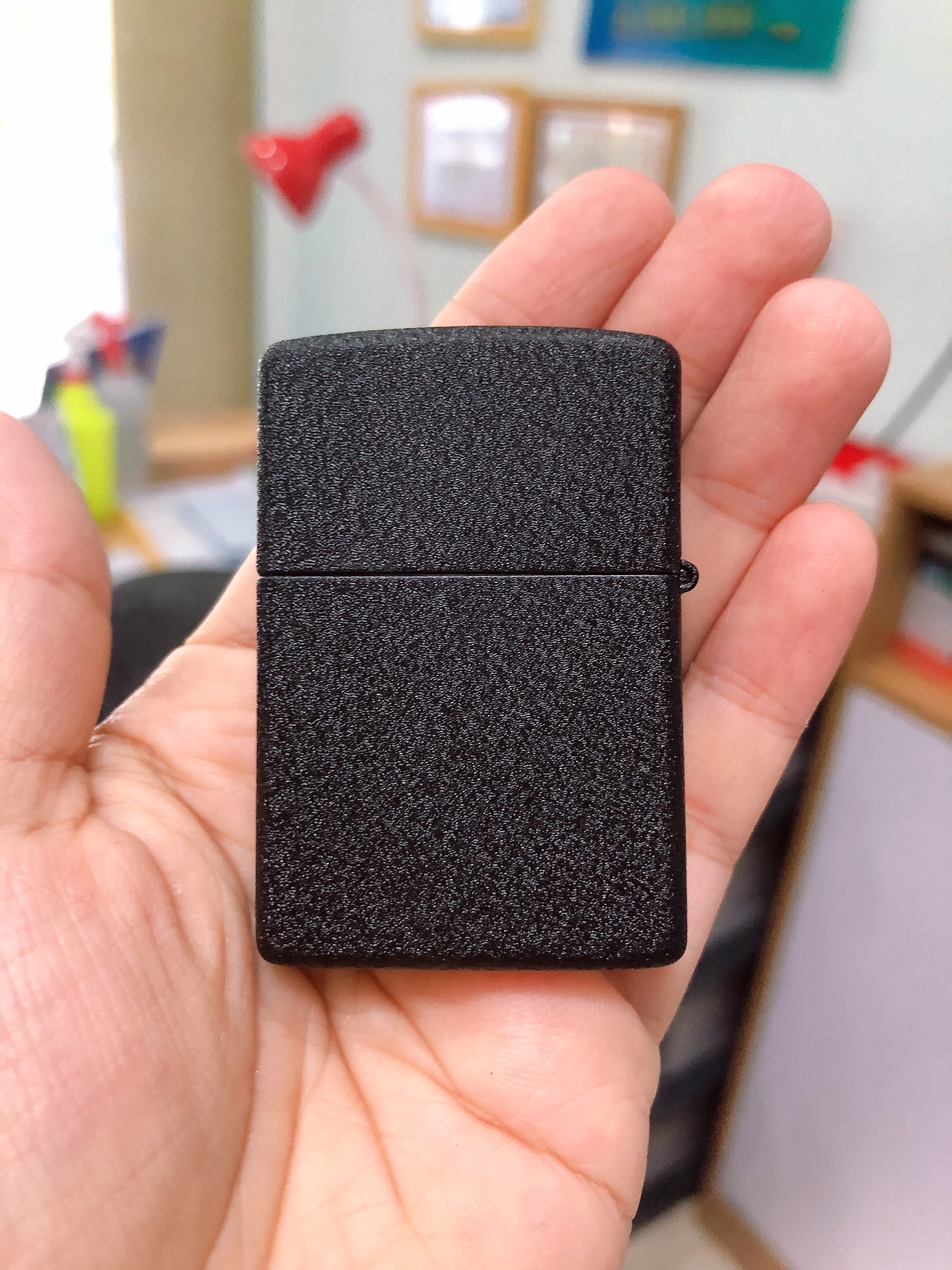BẬT LỬA ZIPPO RỒNG ĐEN BỤI