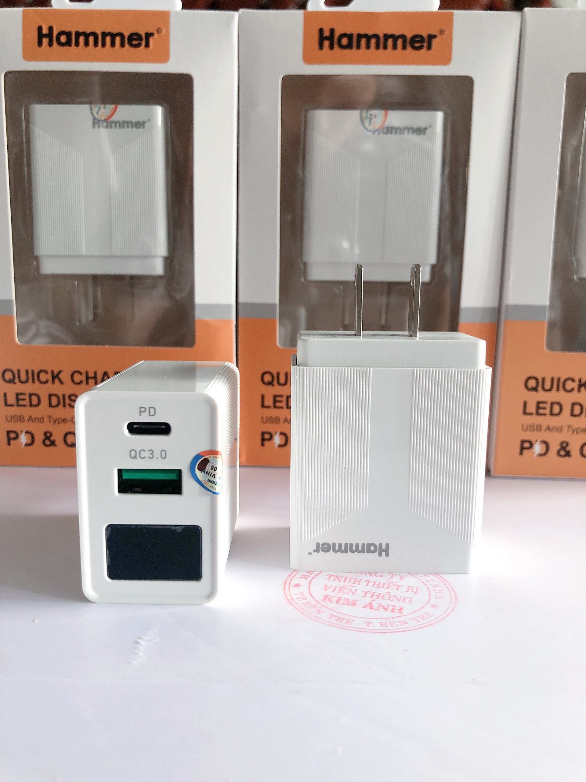 Cóc sạc nhanh Hammer H09 18W, PD & Quick Charge 3.0A, có LCD hiển thị dòng điện, Hàng chính hãng bảo hành 12 tháng