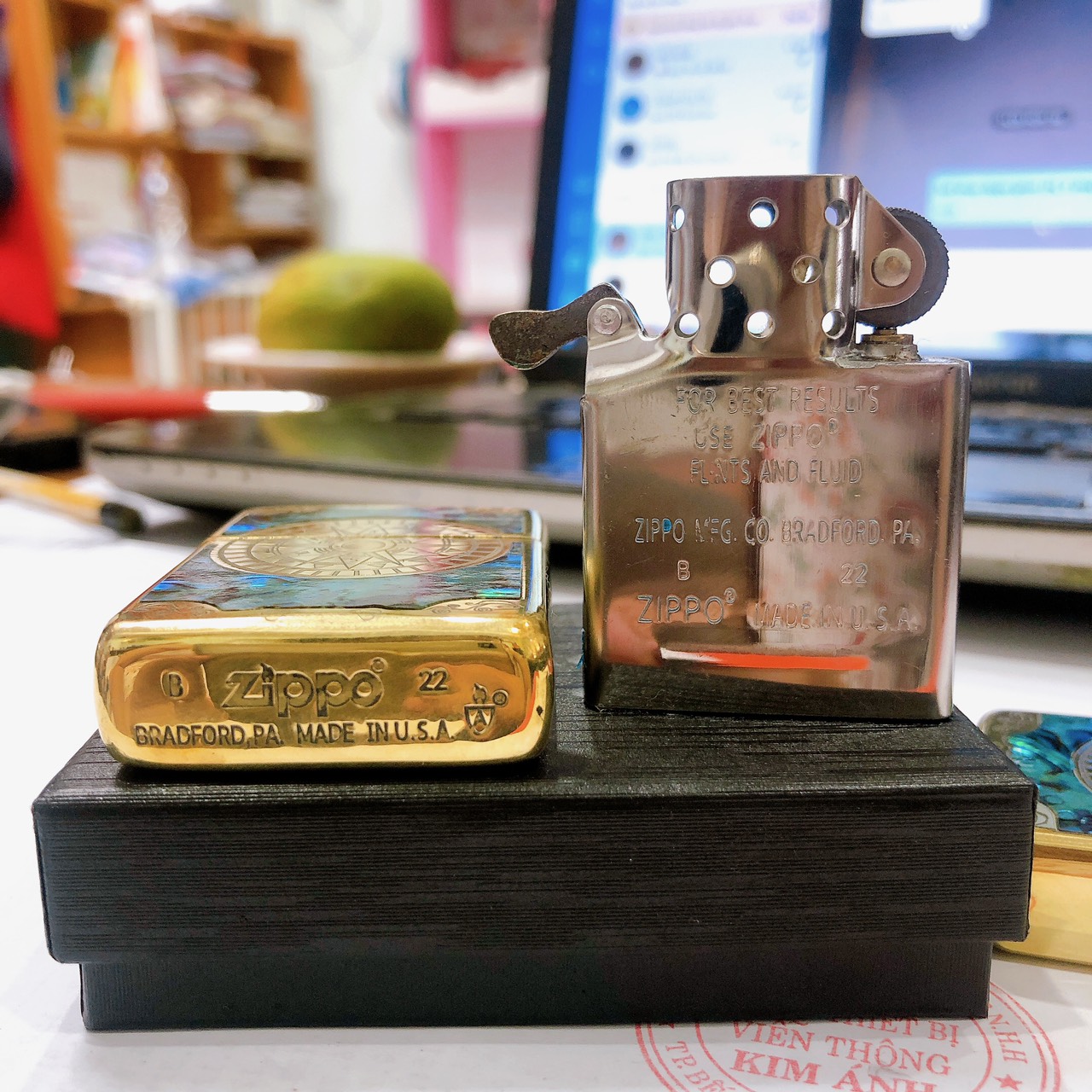 Bật lửa Zippo Brass, Armor vỏ dầy khắc chìm cẩn xà cừ mẫu la bàn, vỏ đồng ruột thép không gỉ