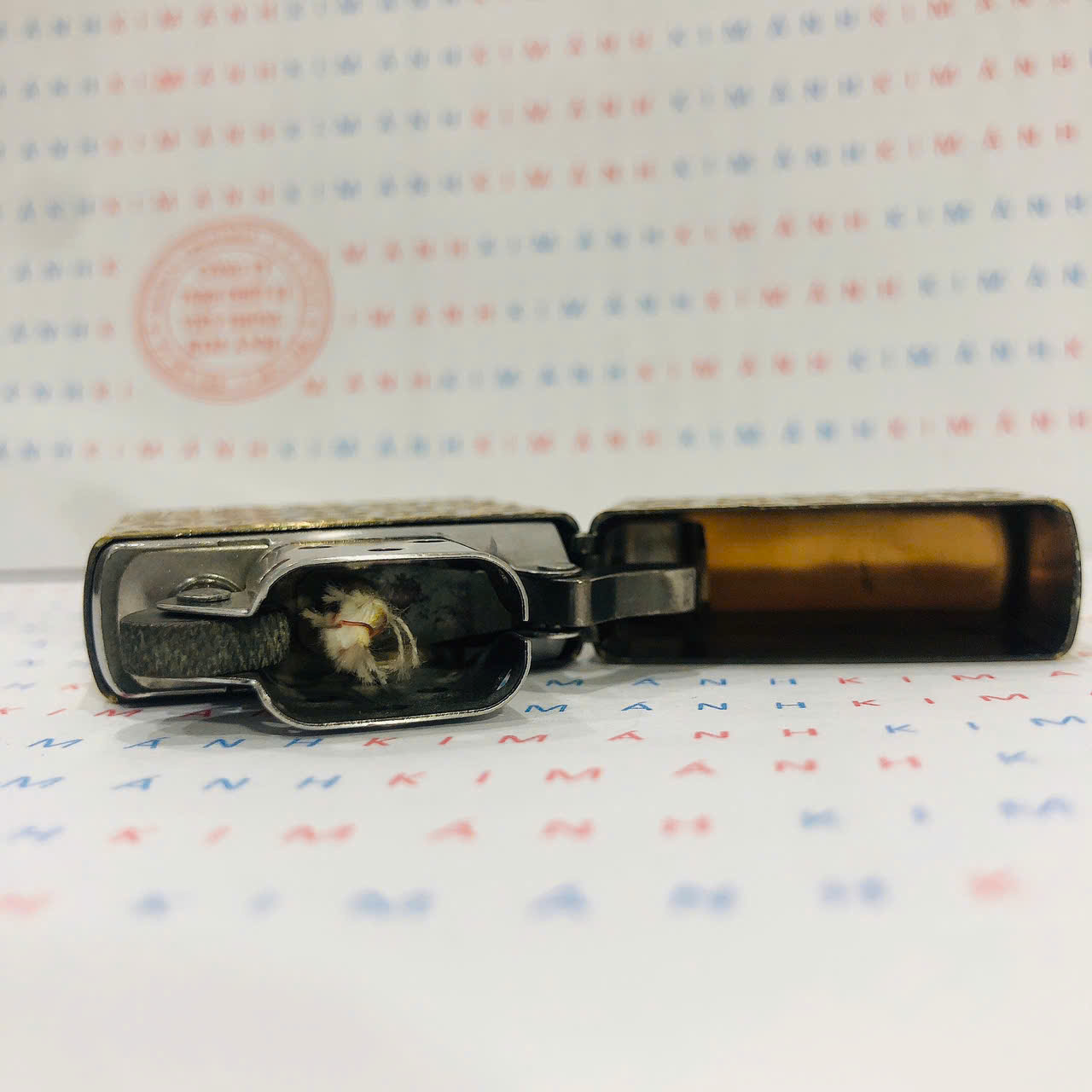 Bật lửa Zippo Mỹ chủ đề Ngôi Sao Brass, Cam kết hàng chính hãng có giấy Hải quan gửi kèm đơn hàng