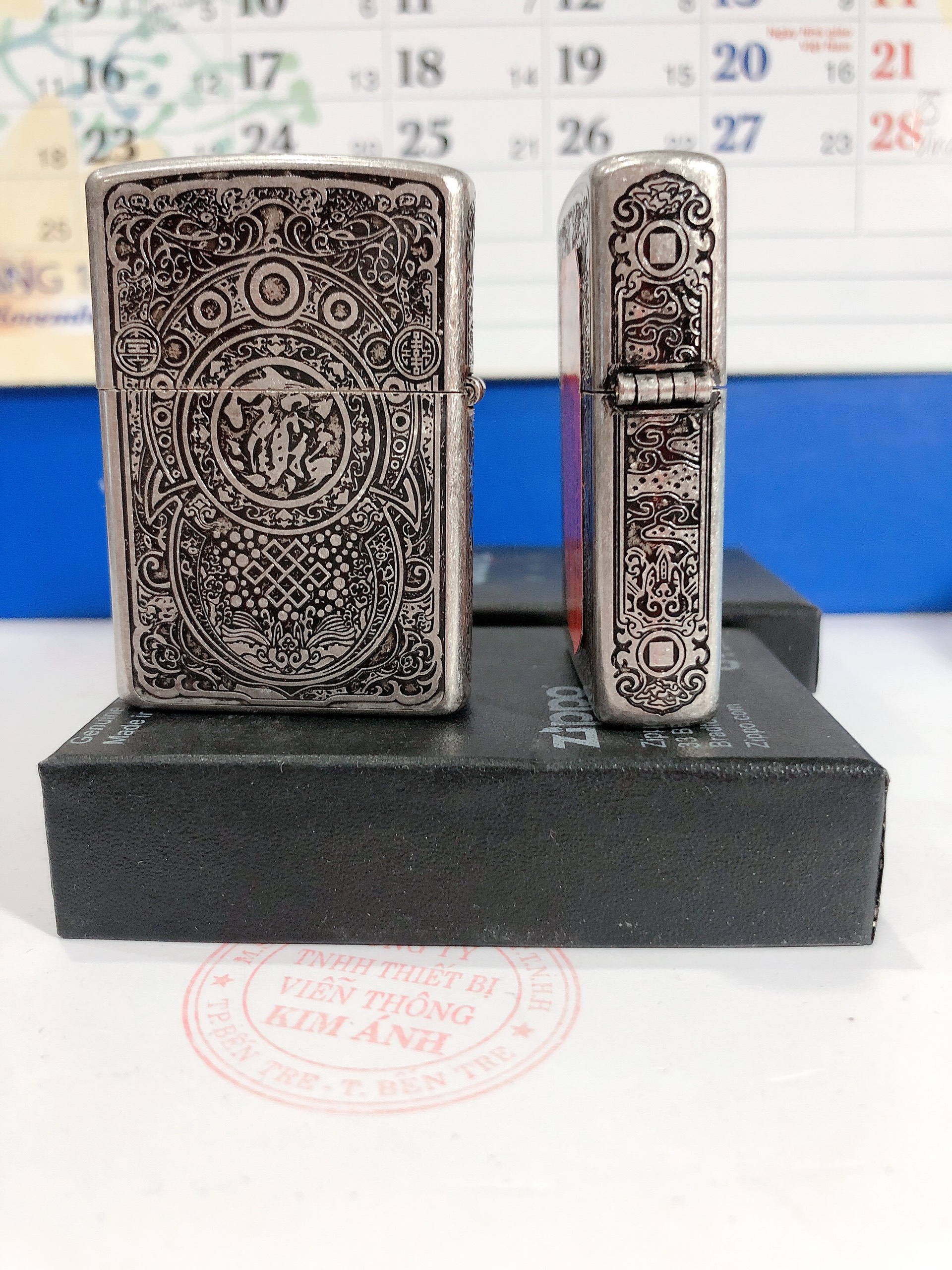 Bật lửa Zippo Amorr vỏ dầy mẫu Tỳ Hưu ( Kỳ Lân)  Bạc Giả Cổ, Khắc Chìm 5 Mặt, Vỏ đồng có Tem đỏ