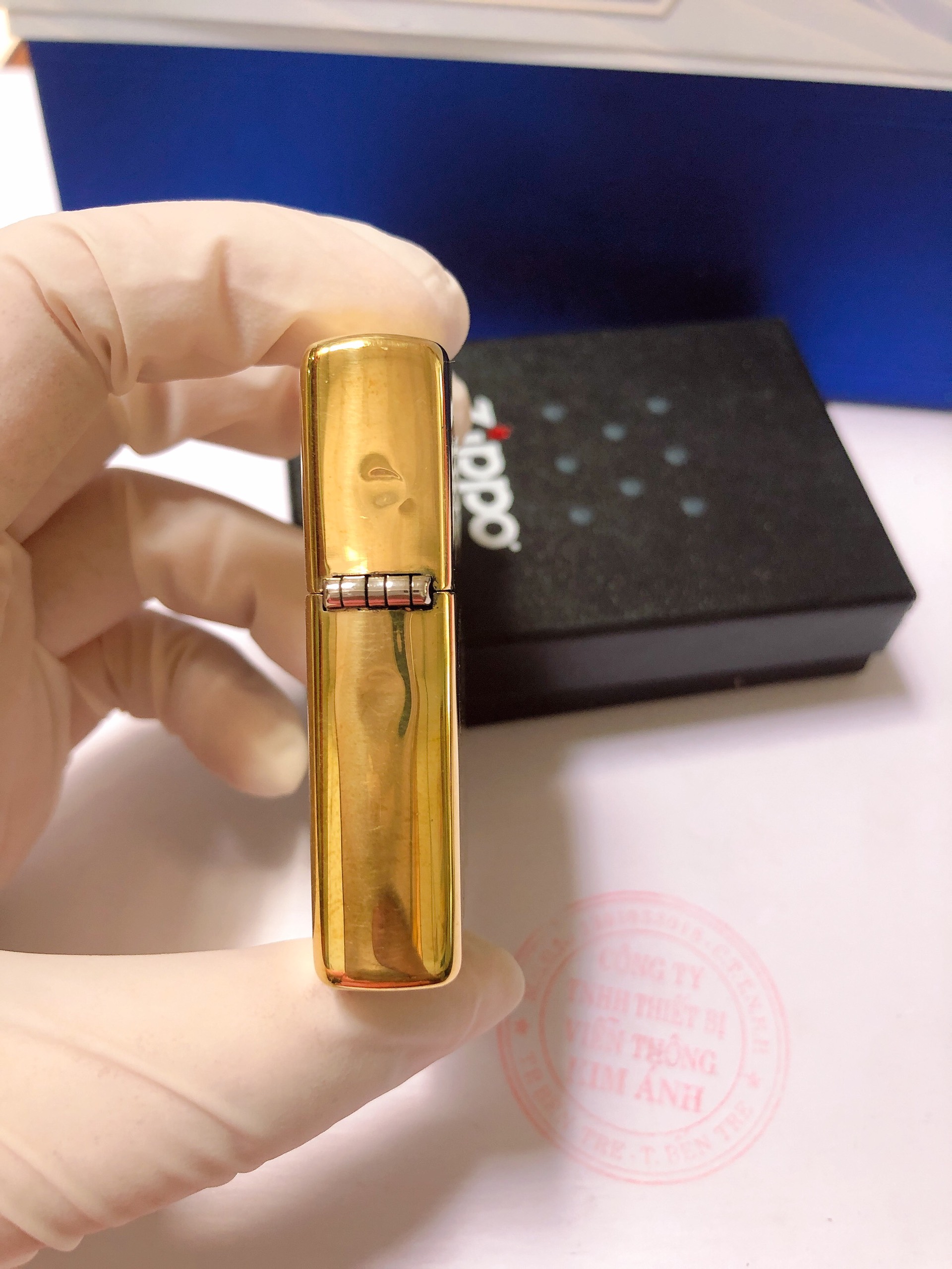 Bật lửa Zippo Mỹ high polish brass Mã 254, Khắc ăn mòn Logo Quân Sự, Hàng chính hãng
