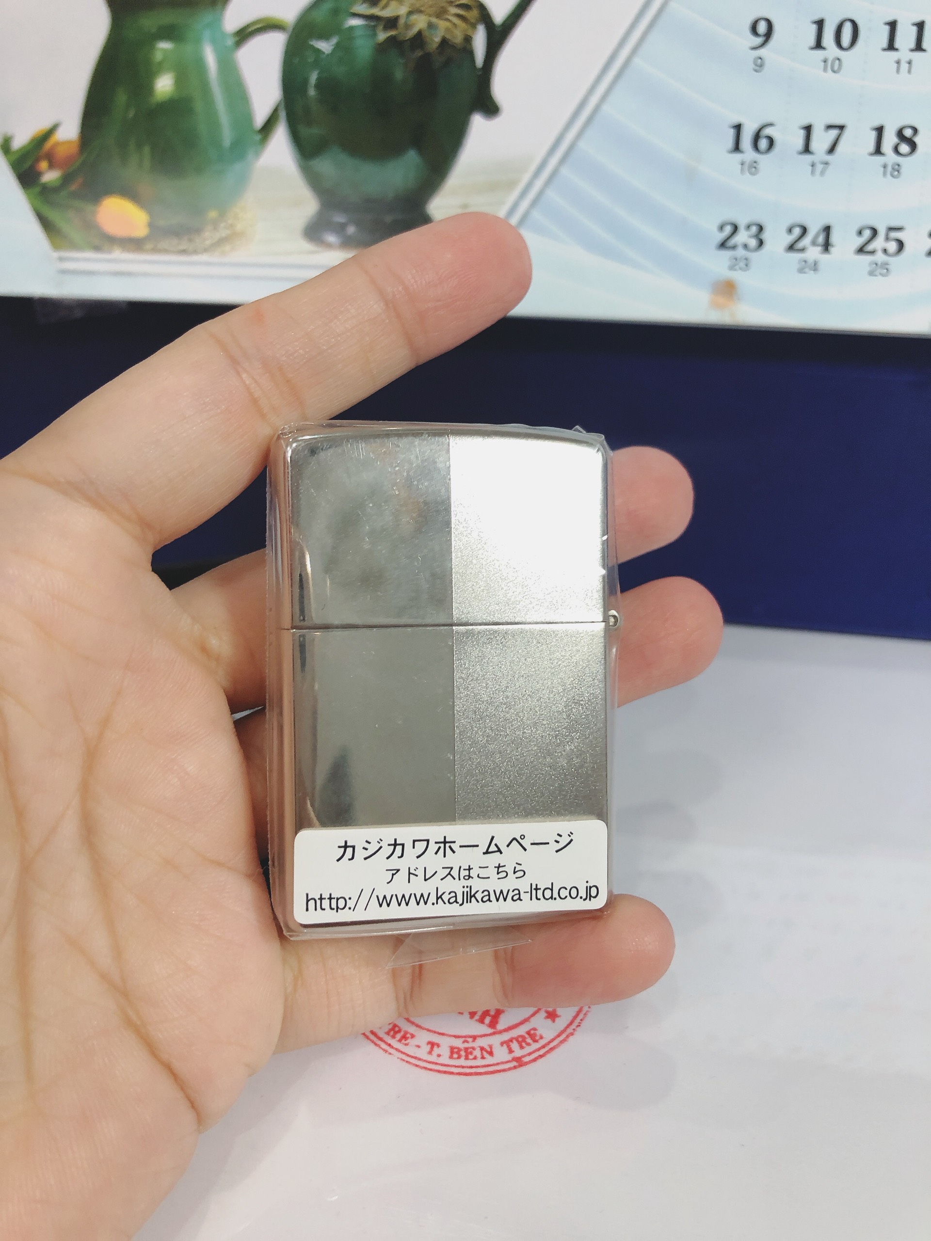 BẬT LỬA ZIPPO MỸ Platinum Plate- Mạ Bạch Kim, khắc ăn mòn hoa văn Ý, Hàng chính hãng