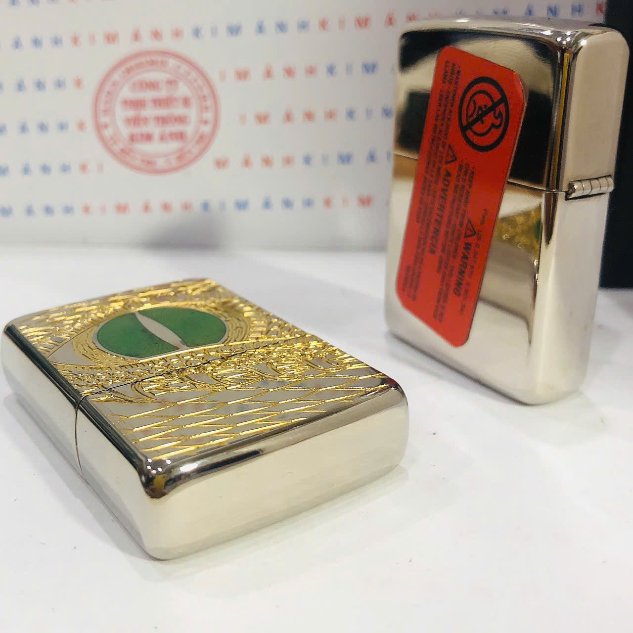 Hộp quẹt. bật lửa Zippo Armor vỏ dầy khắc ăn mòn mẫu Mắt Rồng, hàng loại 1 vỏ bằng đồng có tem đỏ