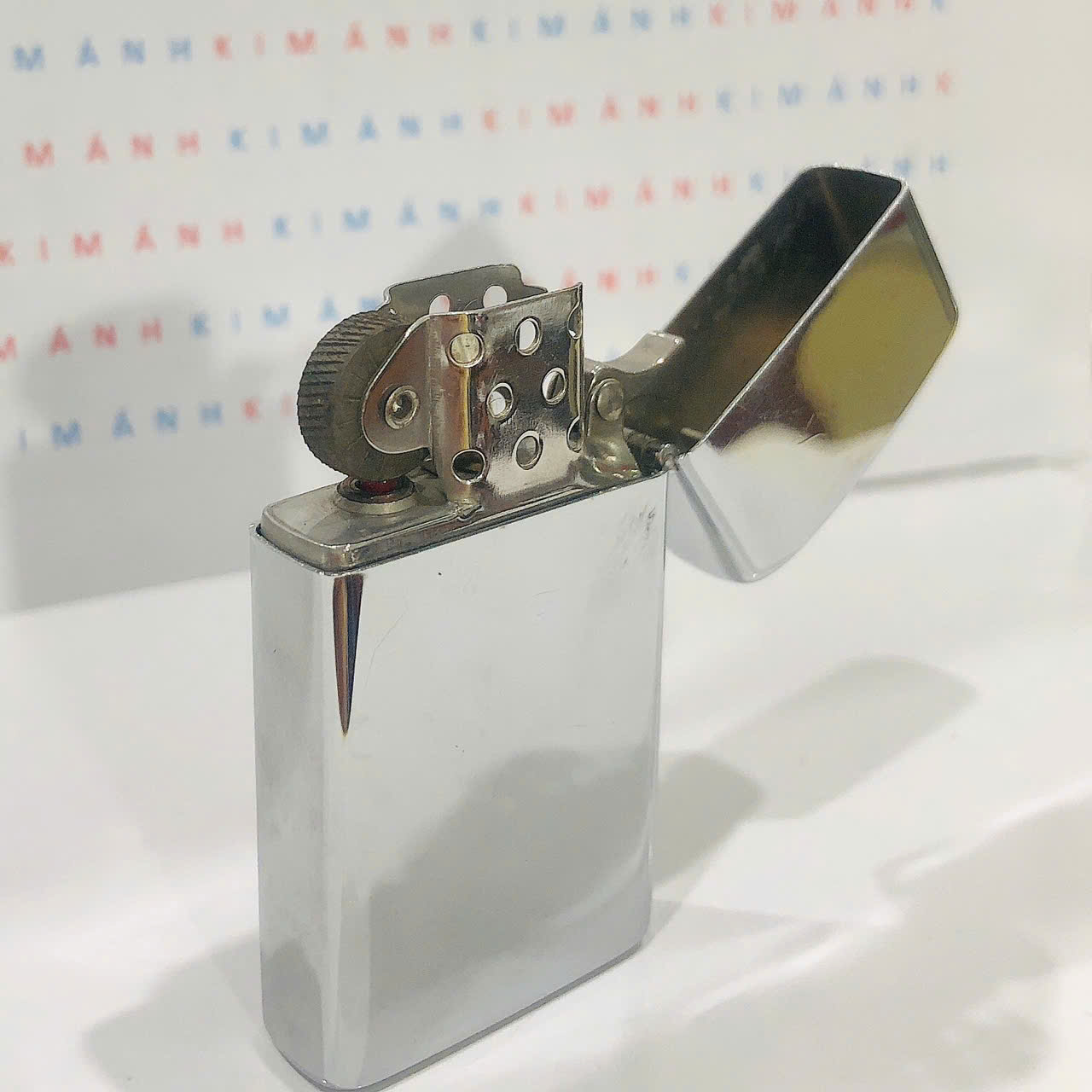 Bật lửa Zippo Mỹ Slim khắc laser Tàu Chiến mộc đáy ngược chữ xéo hiếm gặp, sản xuất 1971 hàng chính hãng có giấy tờ