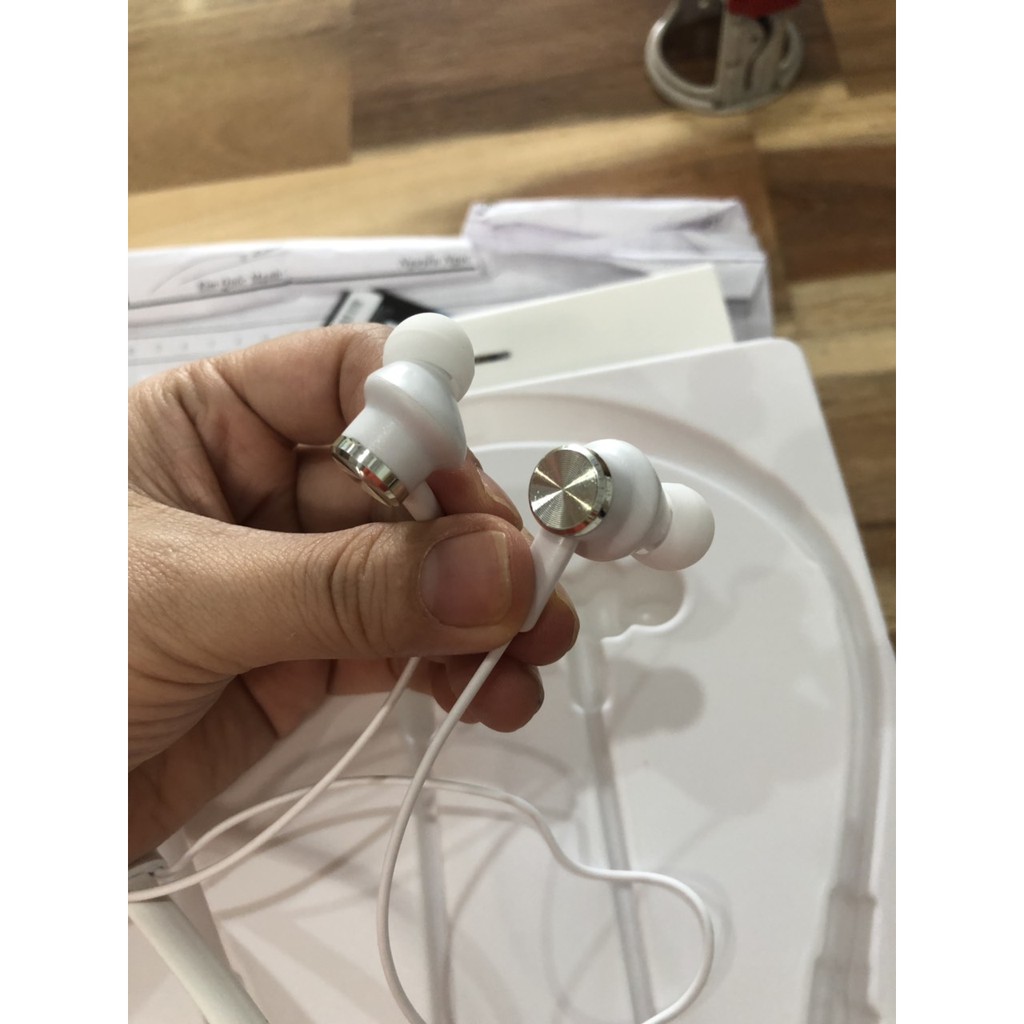 [Mã ELHACE giảm 4% đơn 300K] TAI NGHE BLUETOOTH 2 TAI BYZ B16 -vòng cổ, hổ trợ thẻ nhớ, Chính hãng bảo hành 12 tháng