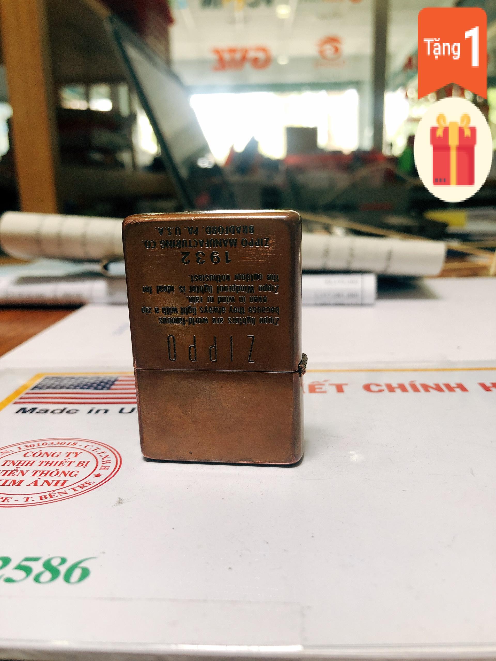 Bật lửa Zippo Mỹ Vintage mạ Copper, đầu bằng, đít bằng, khắc ăn mòn Zippo 1932, Hàng chính hãng