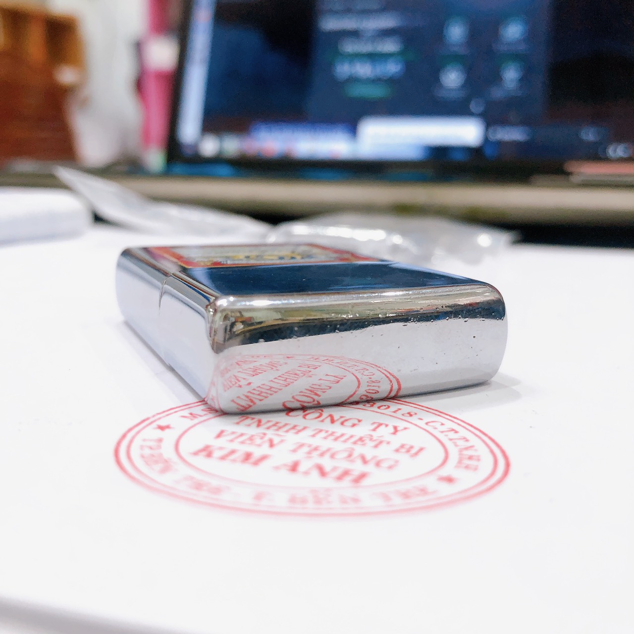 Bật lửa Zippo Mỹ in sơn chủ đề Budweiser, Hàng chính hãng