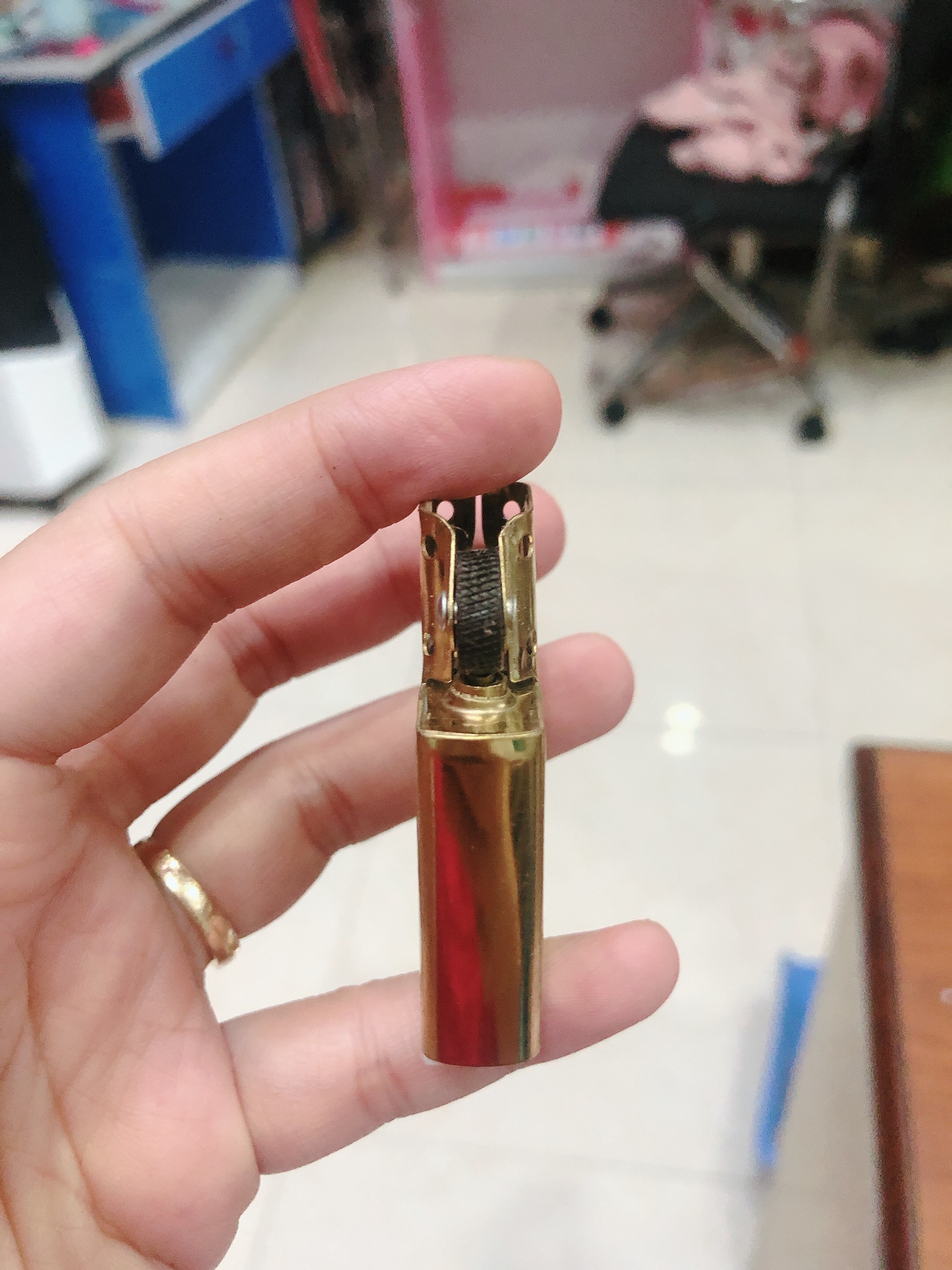 RUỘT BẬT LỬA ZIPPO ĐƯỢC CHỌN NĂM