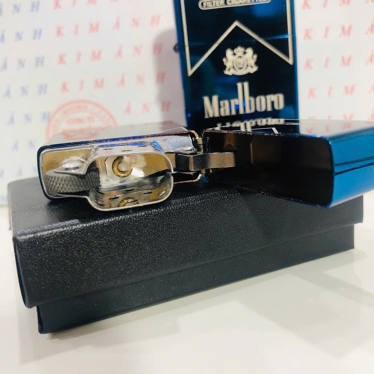Hộp quẹt, bật lửa ZIPPO chủ đề Marlboro màu xanh, Kim Ánh nhập hàng cao cấp vỏ bằng đồng có dán tem đỏ