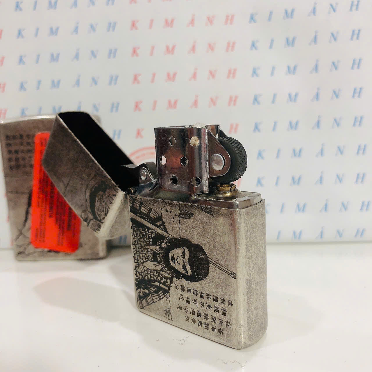 Bật lửa, hộp quẹt ZIPPO chủ đề Tề Thiên giả cổ, Kim Ánh nhập hàng cao cấp vỏ bằng đồng có dán tem đỏ
