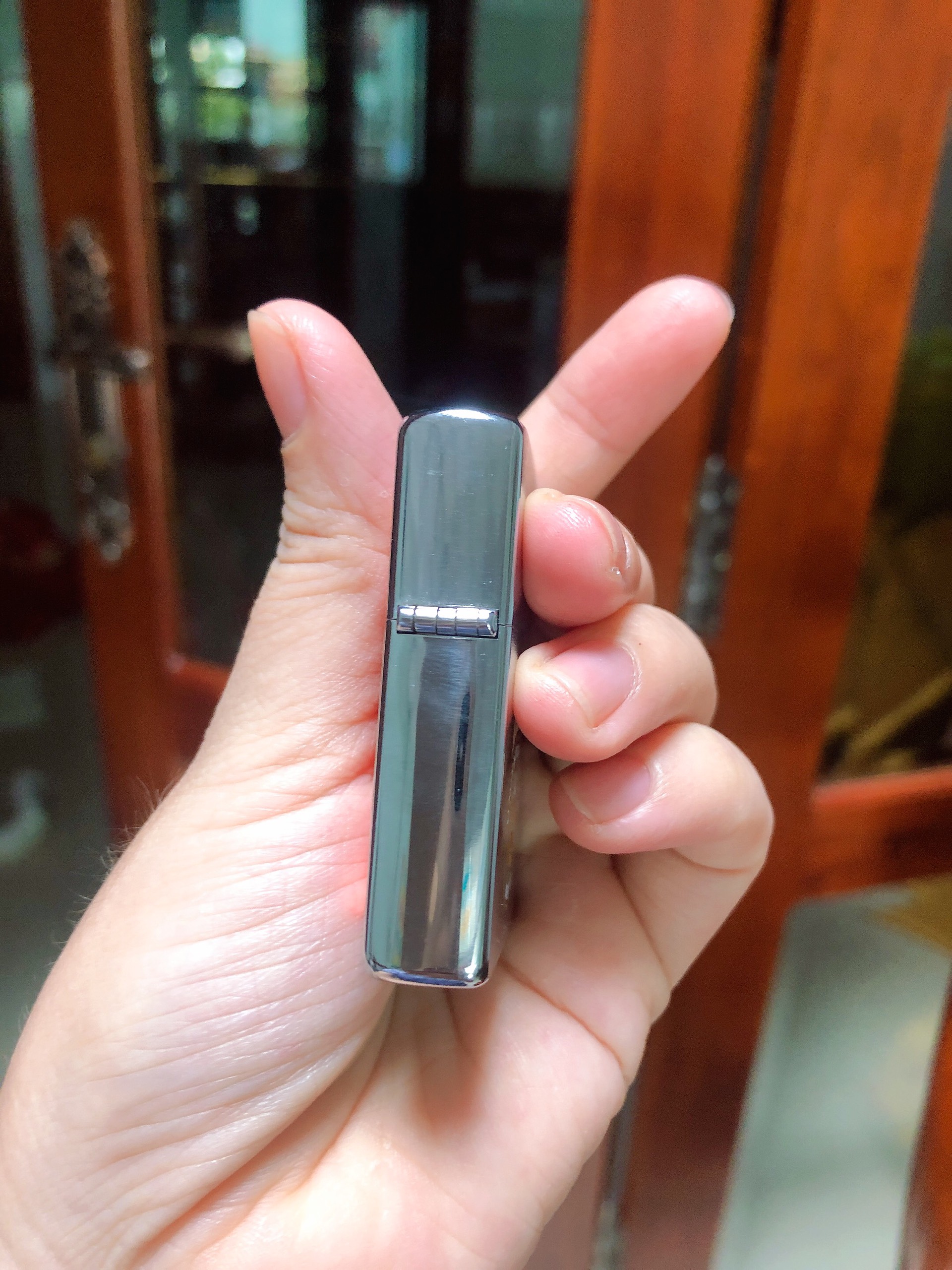 BẬT LỬA ZIPPO MỸ CHROME XƯỚC NGANG, KHẮC ĂN MÒN ĐỔ SƠN CHỦ ĐỀ QUÂN SỰ, NEW FULL BOX, TEM ĐỎ, 1994