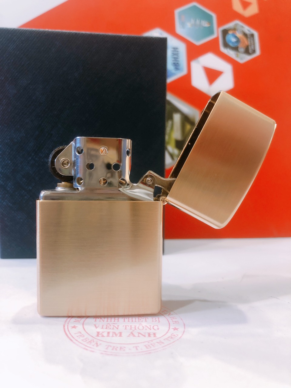 Bật lửa Chief đồng nguyên chất có Nút Xoay chủ đề Cóc Thiềm Thừ ( Cóc ngậm ngọc) - Màu Vàng