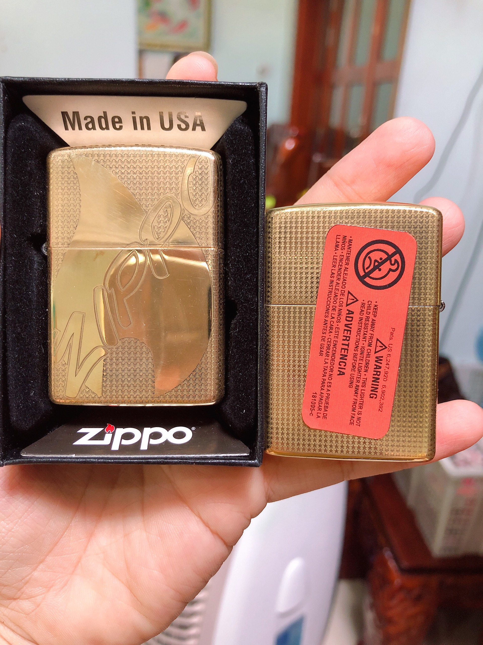 Bật Lửa Zippo Armor Vỏ dầy khắc chìm mẫu Zippo và ngọn lửa - Ruột trắng