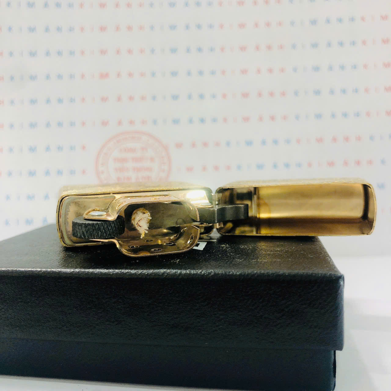 Bật lửa Zippo Mỹ Phượng Hoàng Brass, Cam kết hàng chính hãng có giấy Hải quan gửi kèm đơn hàng