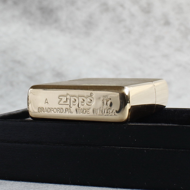 Bật lửa Zippo Mỹ Brushed brass, Cam kết hàng chính hãng có giấy Hải quan gửi kèm đơn hàng