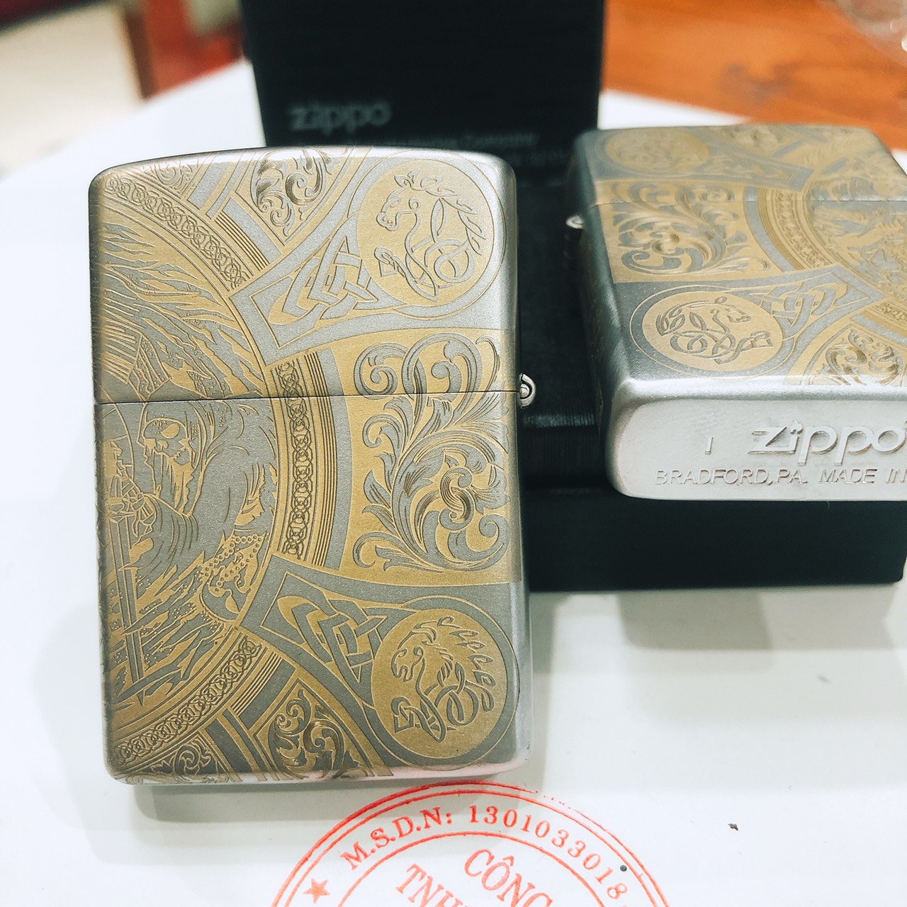 Bật lửa Zippo Satin khắc ăn mòn 4 mặt Thần Chết, Vỏ bằng đồng có tem đỏ