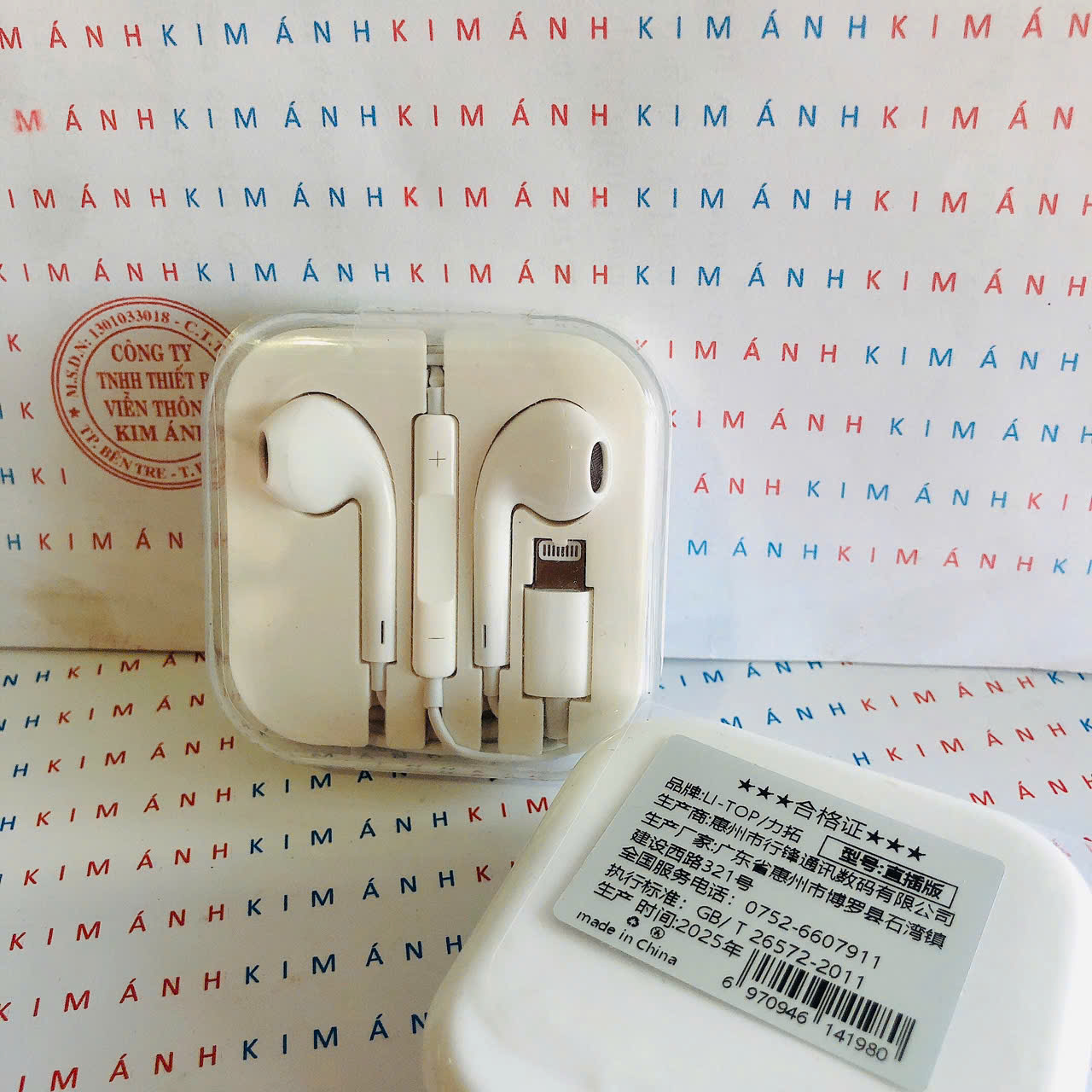 Tai nghe Li-Top chân cắm Lightning phiên bản trực tiếp ghim vào là phát nhạc, hàng chính hãng có giấy ủy quyền phân phối