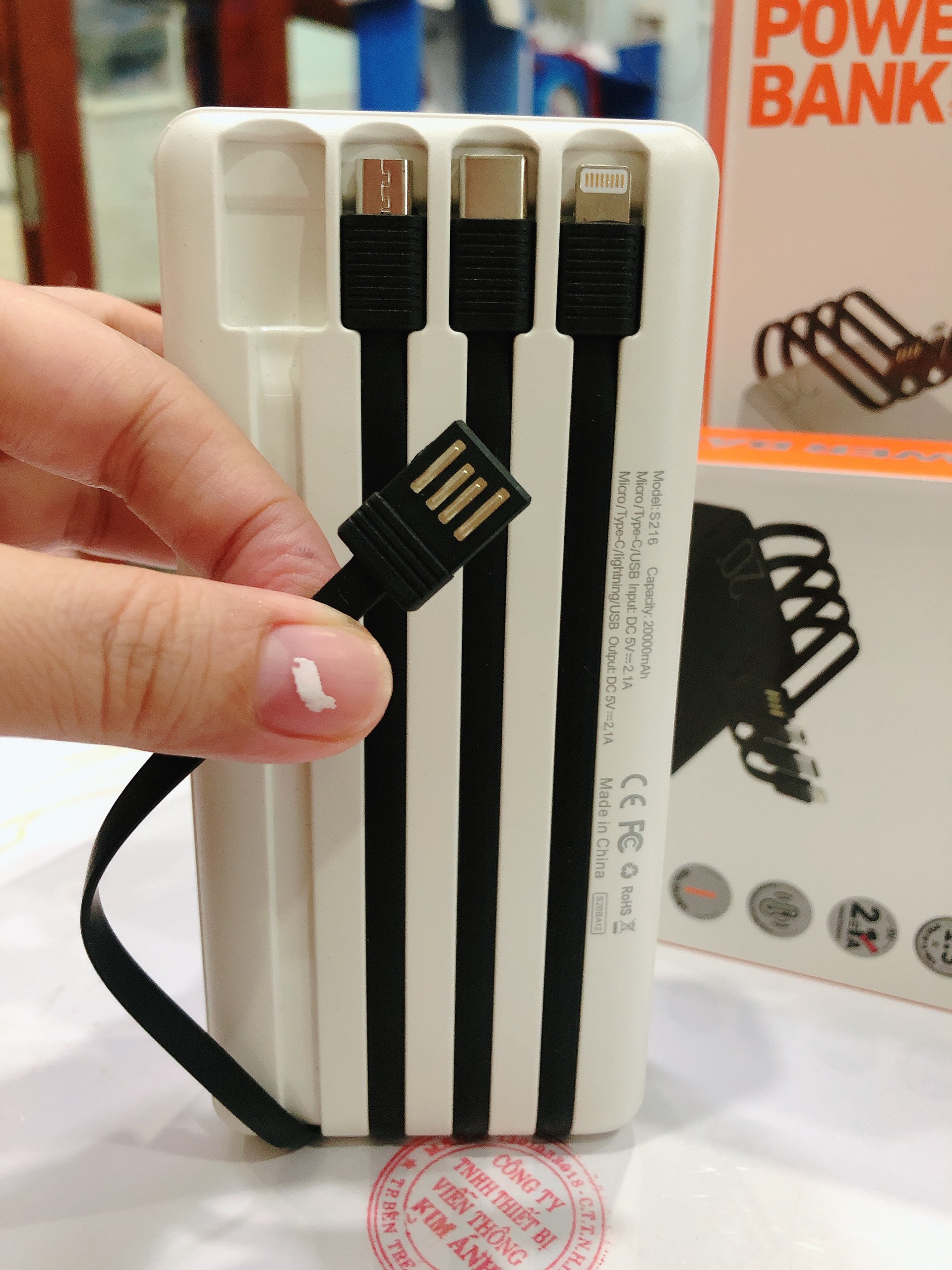 Sạc Dự Phòng SYC S216 20000 mAh kèm cáp sạc iPhone Android và Type-C
