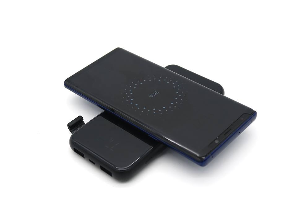 Sạc Dự Phòng Không Dây Pisen Wireless Charging  8000mAh ( Mặt kính, 2x USB Smart, Fast, Micro, LCD)- (TS-D252), Grey
