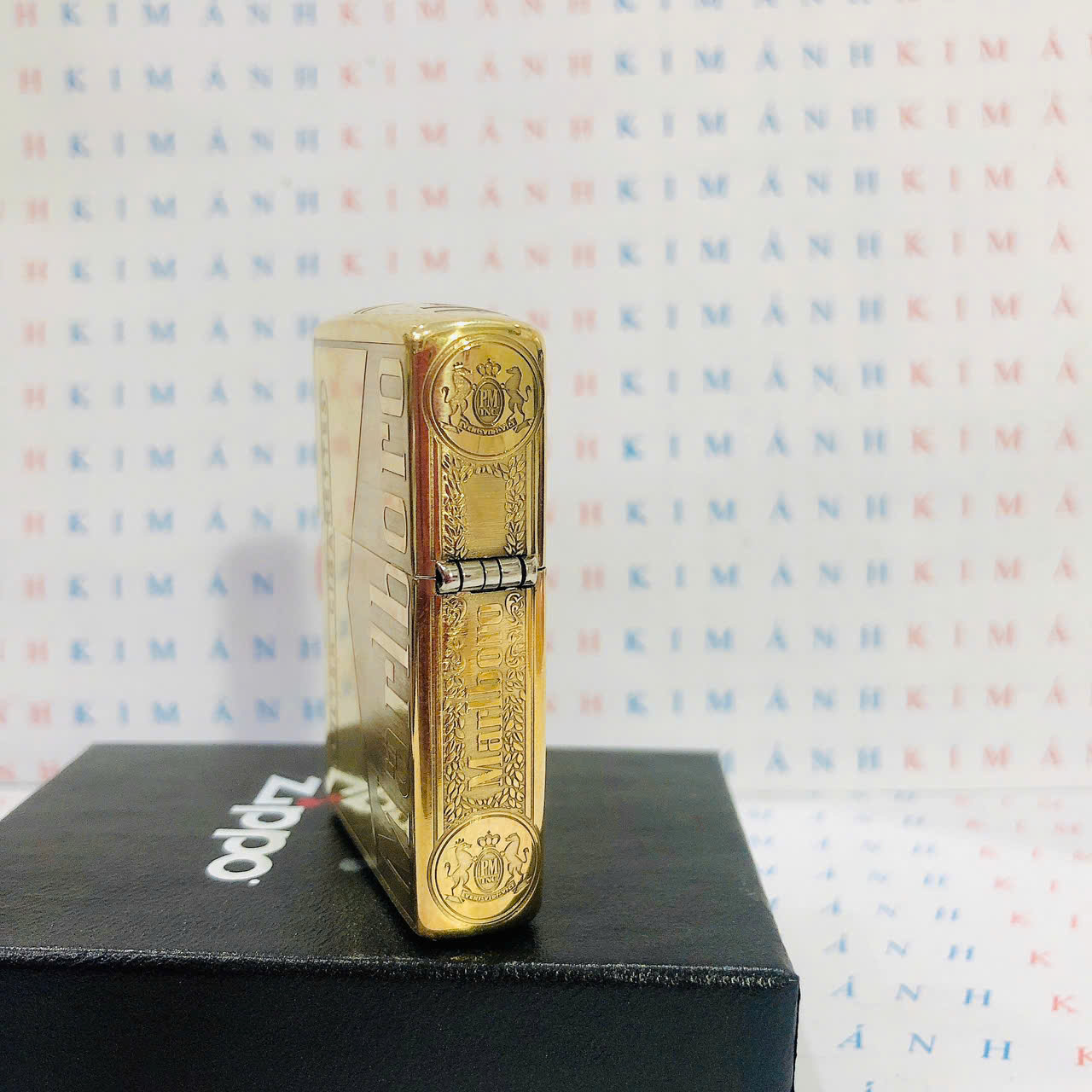 Bật lửa Zippo Brass MỸ mã 204B khắc laser năm mặt Hoa Marlboro, Hàng chính hãng có giấy nhập khẩu
