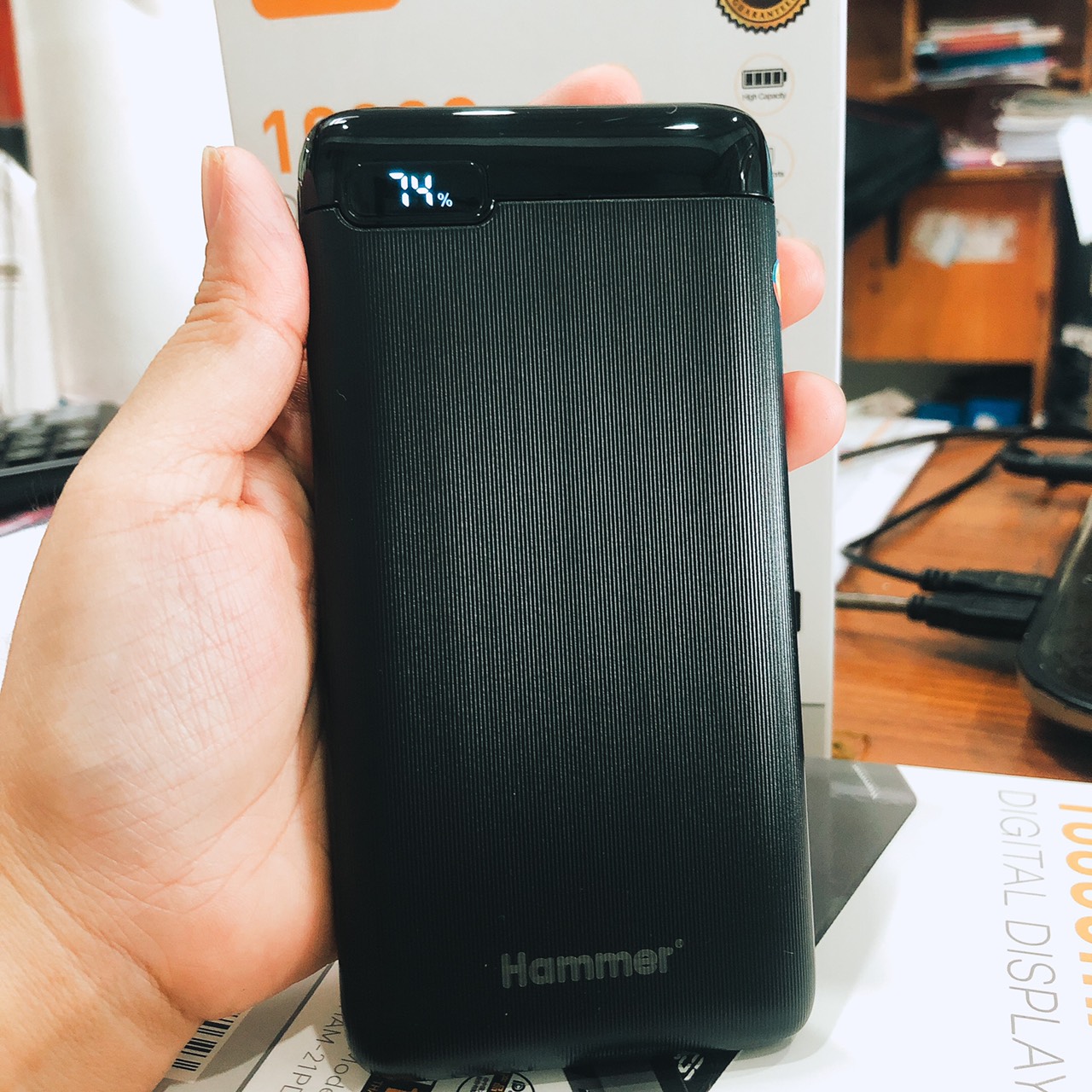Sạc dự phòng Hammer (H21) 10.000 mAh, Sạc nhanh QC 3.0, PD 20w, màn hình LCD hiển thị pin - Hàng chính hãng