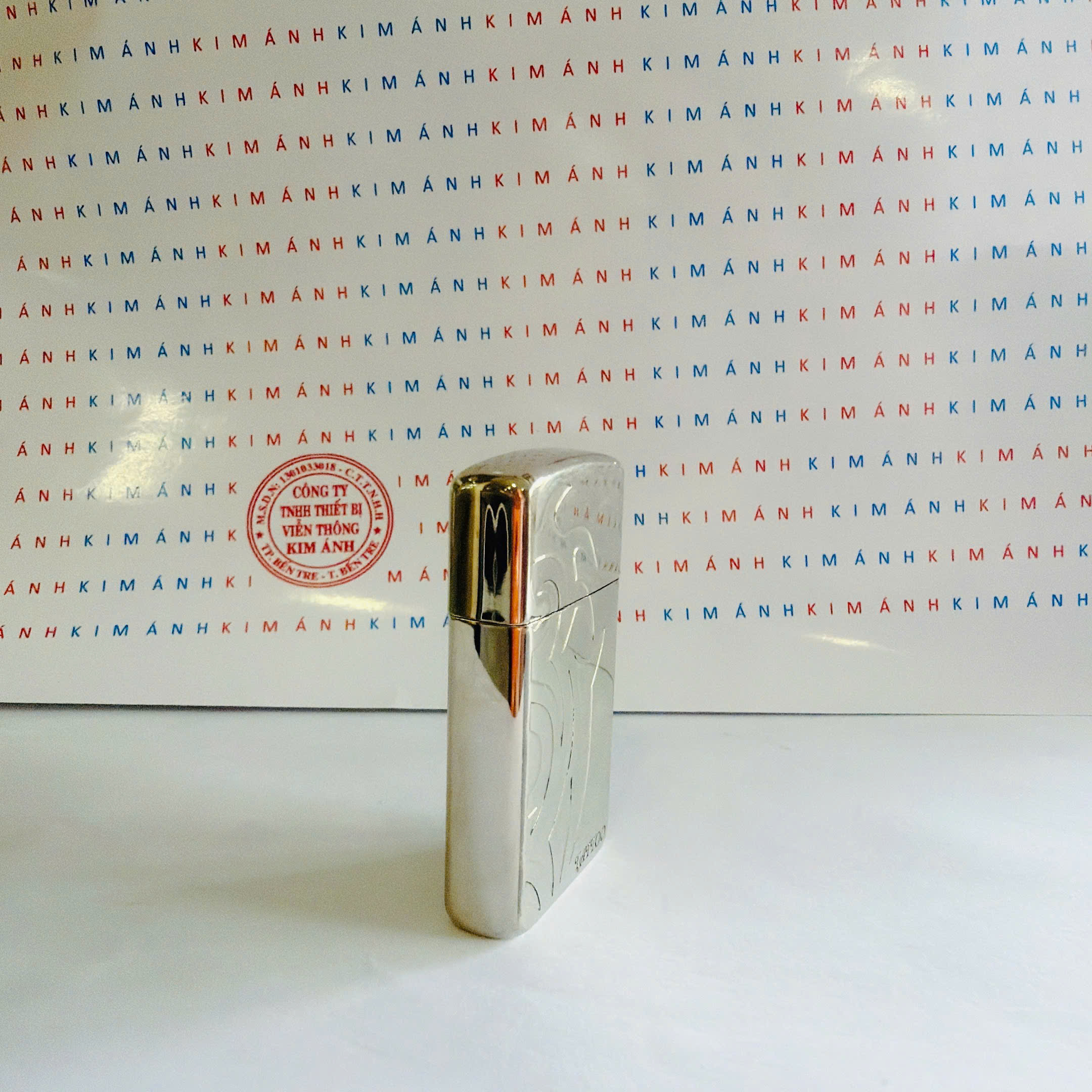 Bật lửa Zippo Slim Mỹ chủ đề TATTOO, hàng chính hãng có giấy Hải quan gửi kèm đơn hàng